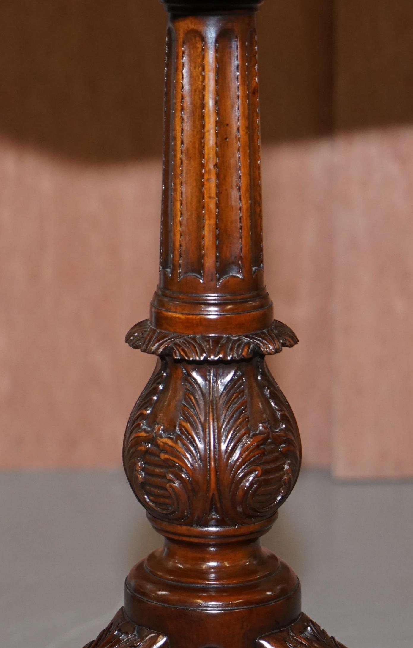 Early 20th Century Pair of Mahogany Fretwork Gallery Carved Side End Tables Chippendale Revival