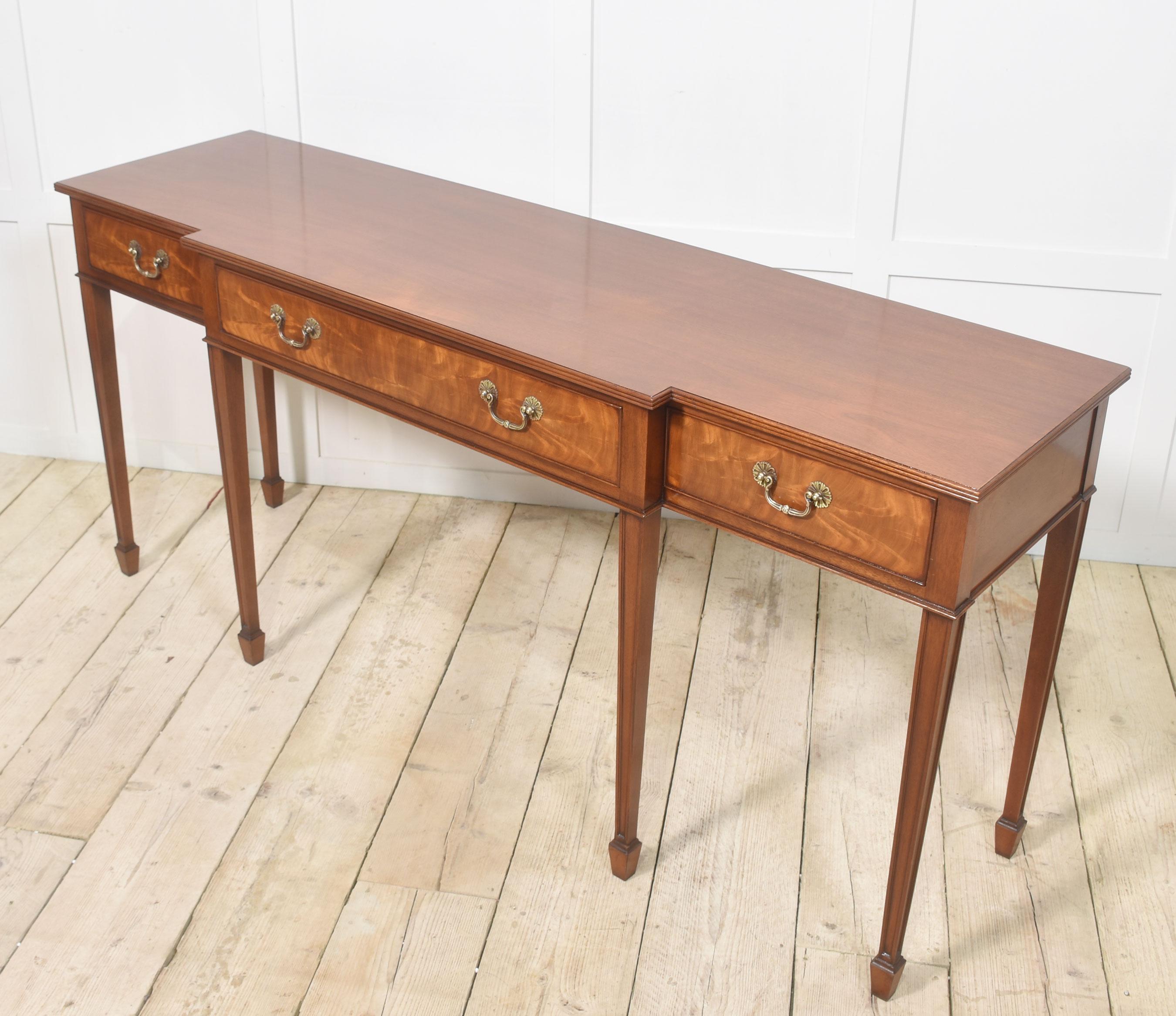 Pair of mahogany hall tables For Sale 7