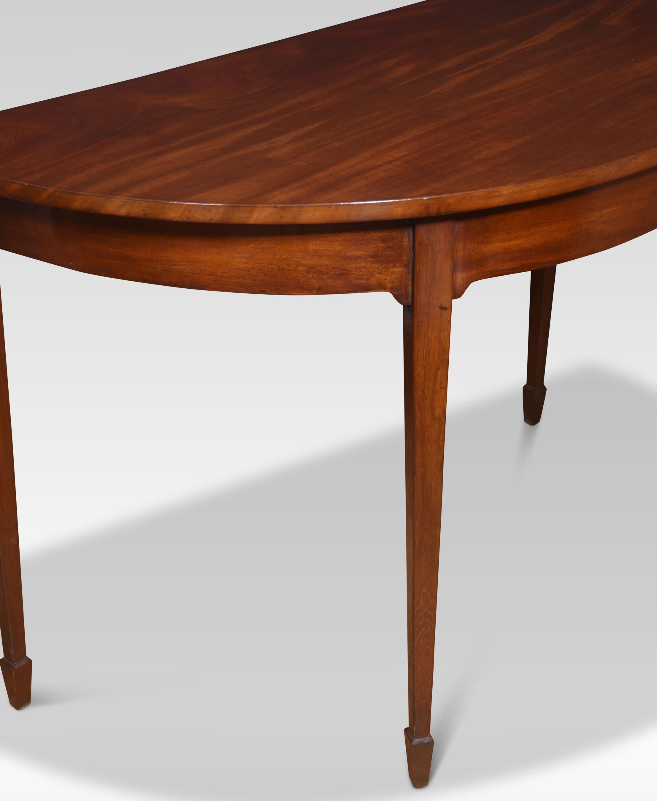 Pair of mahogany hall tables In Good Condition For Sale In Cheshire, GB