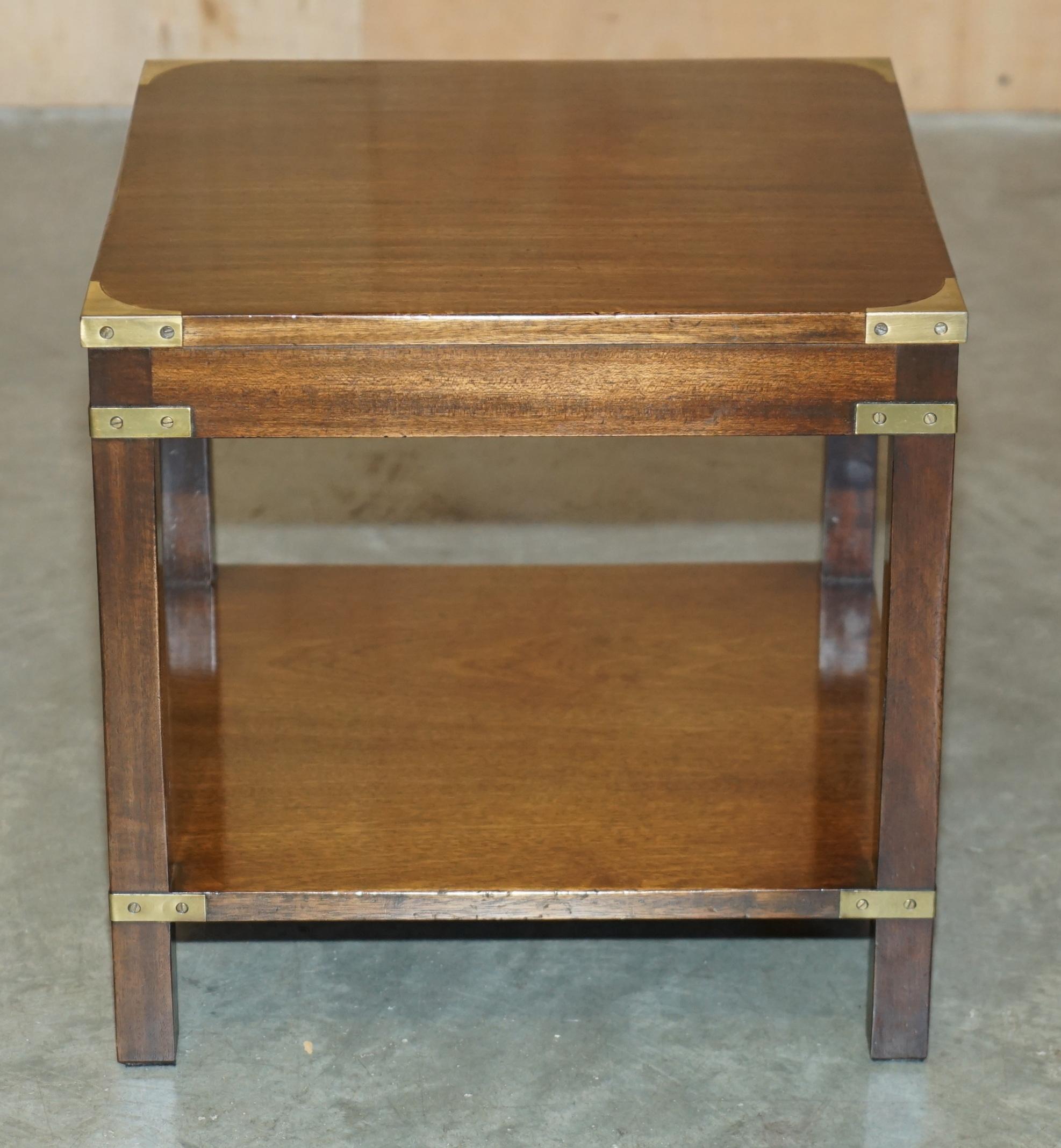 PAIR OF HARDWOOD HARRODS LONDON KENNEDY MILITARY CAMPAIGN HIGH SiDE END TABLES For Sale 2