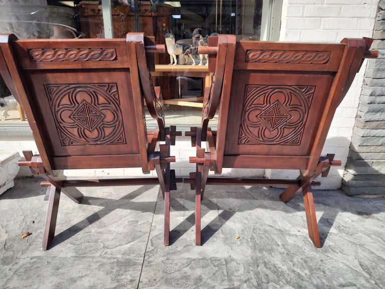 Late 20th Century Pair of Mahogany Highly Carved Glastonbury Chairs For Sale