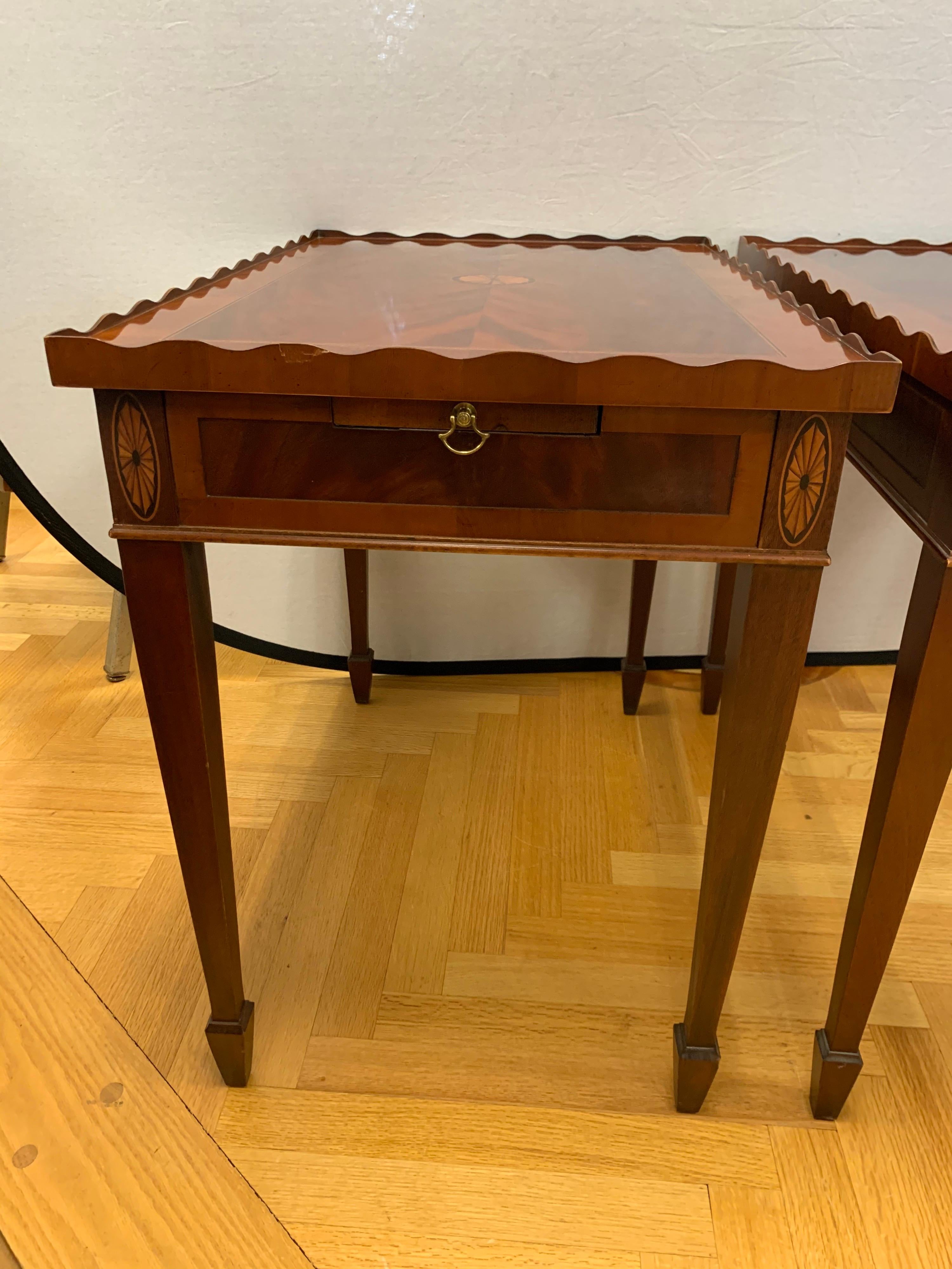 Late 20th Century Pair of Mahogany Inlay End Tables Side Tables