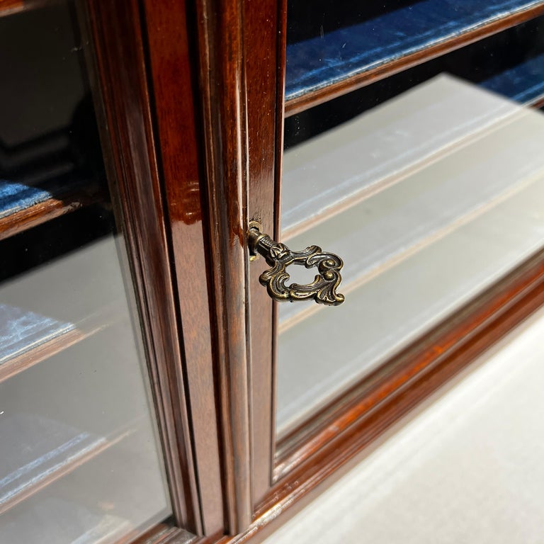 Pair of Mahogany Jewelry Cases For Sale at 1stDibs