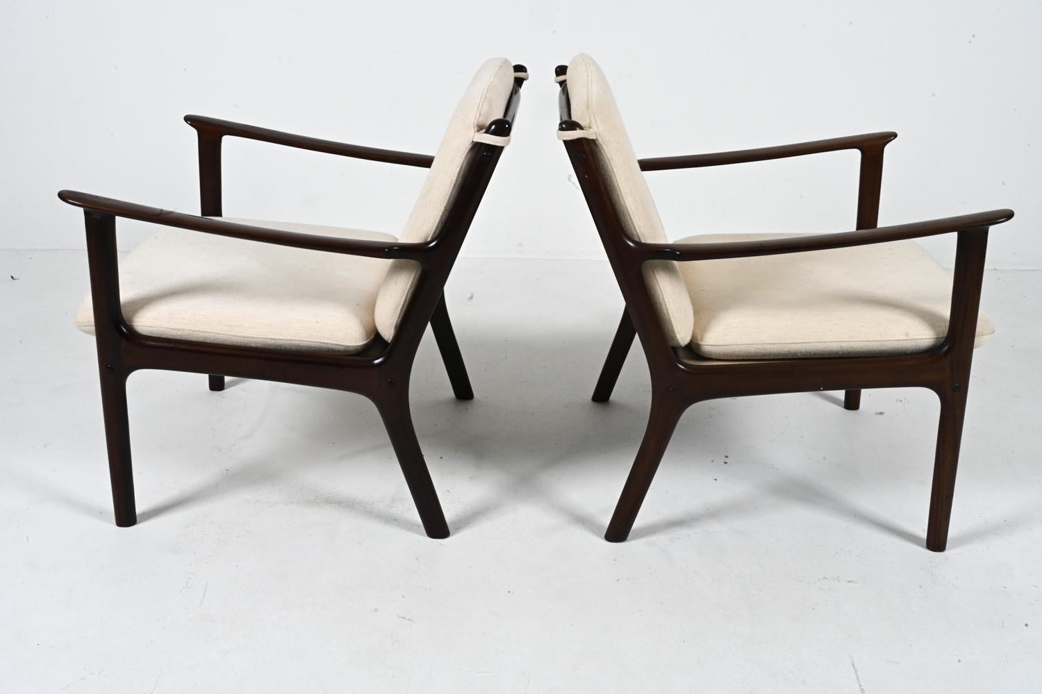Wool Pair of Mahogany Lounge Chairs, Model PJ 112 by Ole Wanscher for Poul Jeppesen For Sale