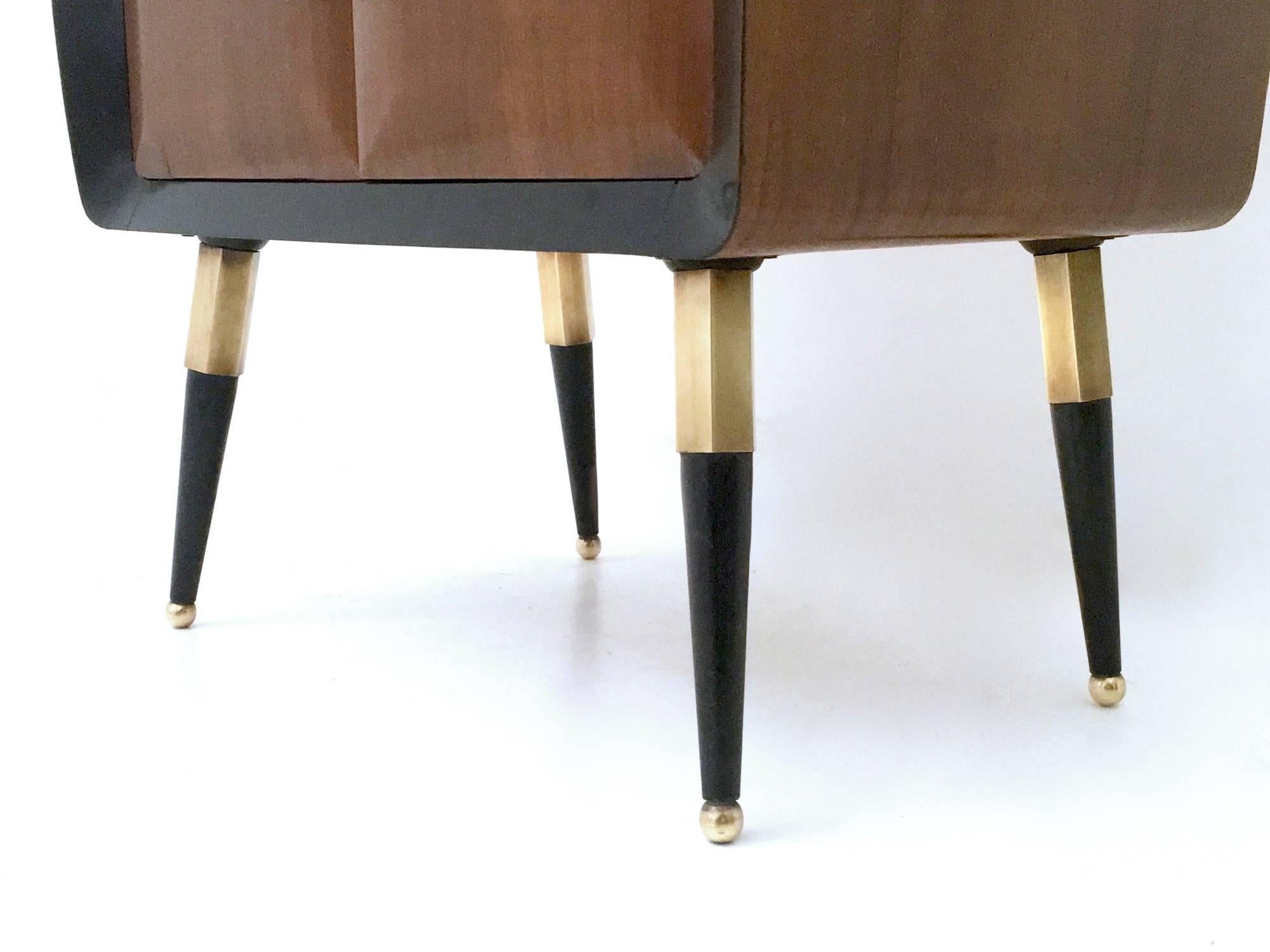 Pair of Mahogany Nightstands with Back-Painted Glass Top, Italy, 1950s 6