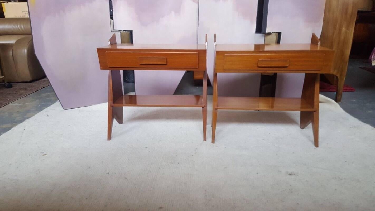 Pair of wonderful mahogany nightstands, circa 1950, Italy.