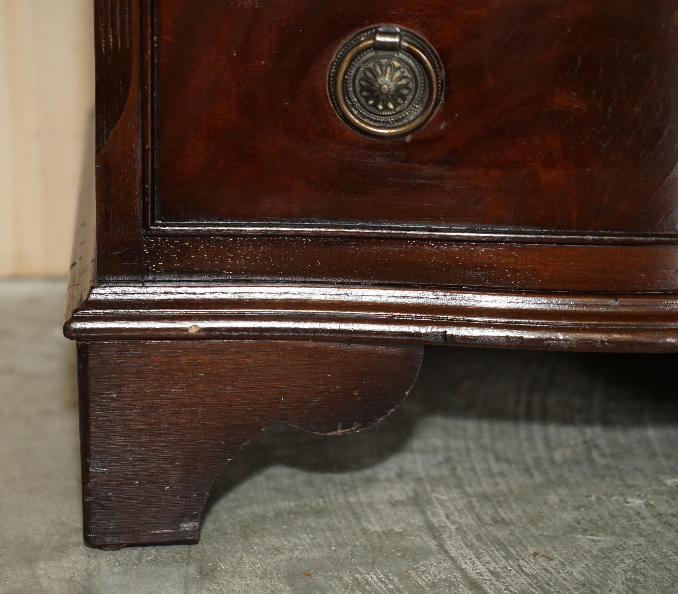 English Pair of Hardwood Side End Lamp Table Sized Serpentine Fronted Chest of Drawers For Sale