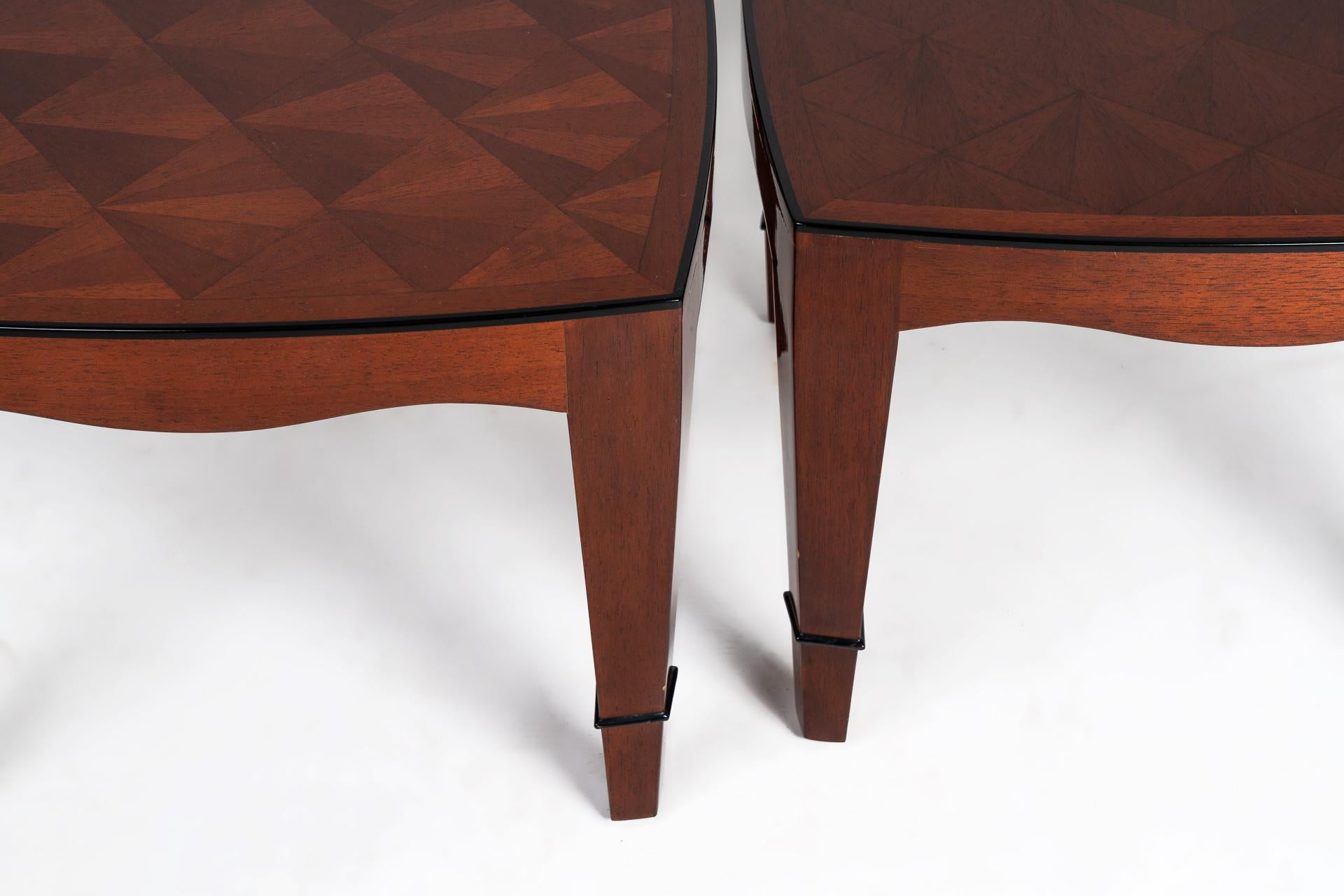 Pair of Mahogany Side Table with Marquetry Work In Good Condition For Sale In Munich, Bavaria