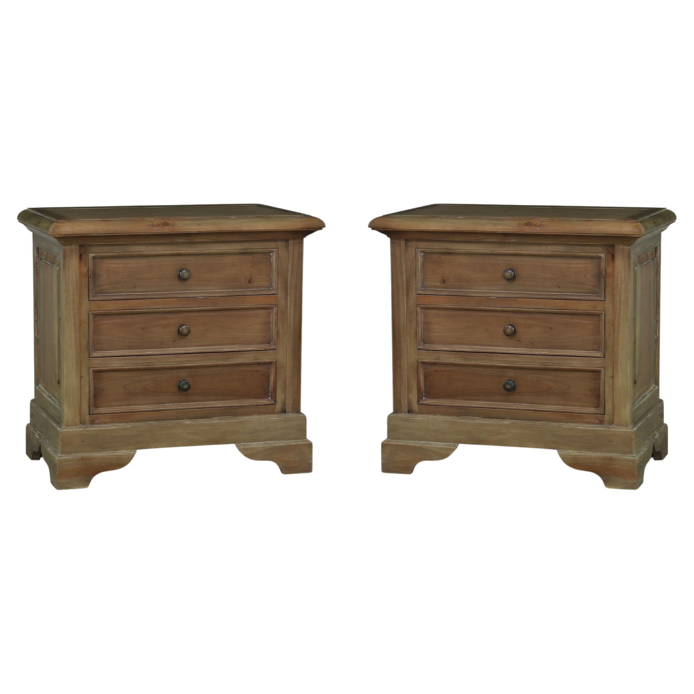 Pareja de Mesillas de Noche de Madera Maciza de Caoba