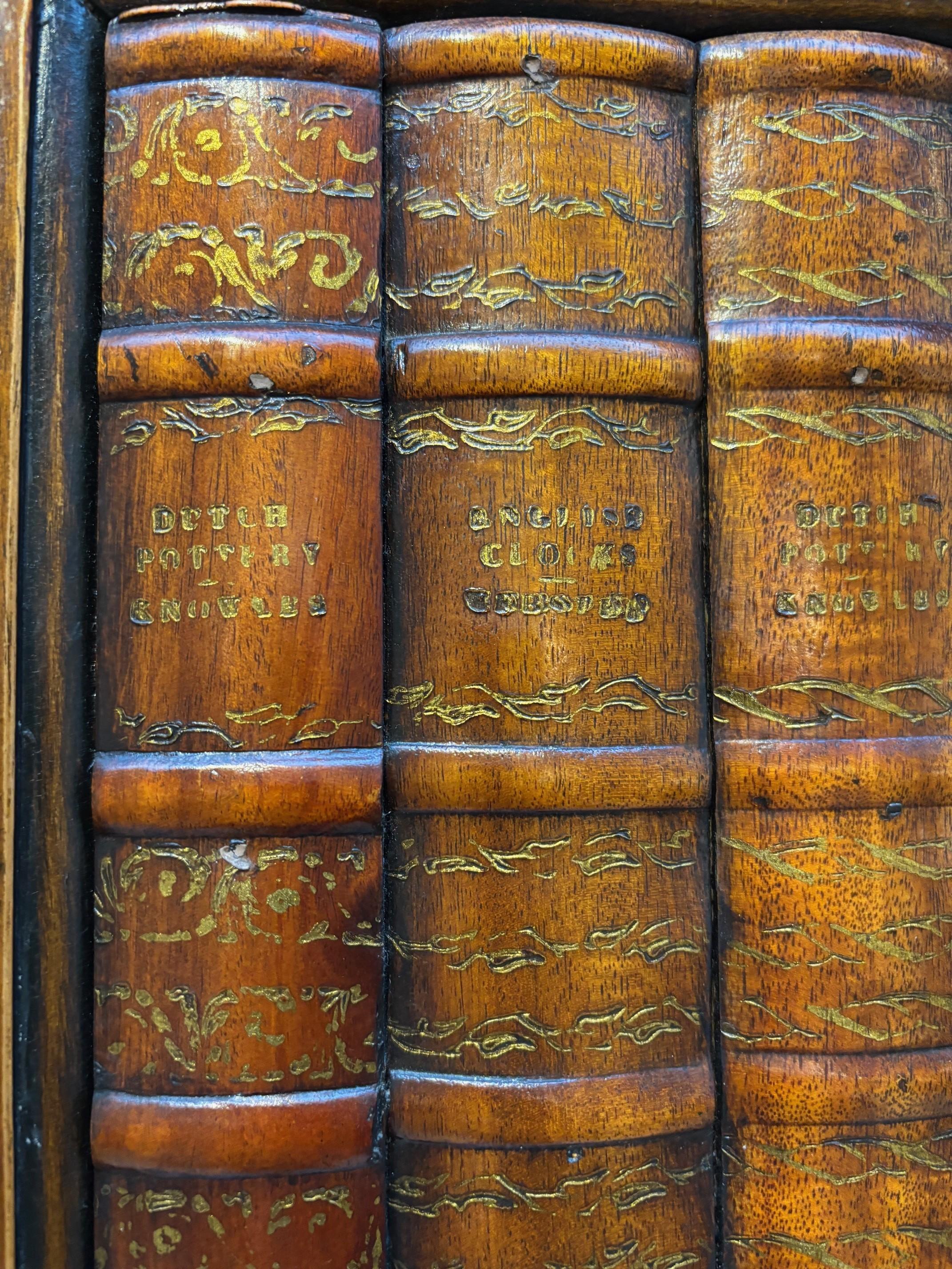 Coppia di paraventi da pavimento a due pieghe in mogano in vendita 8