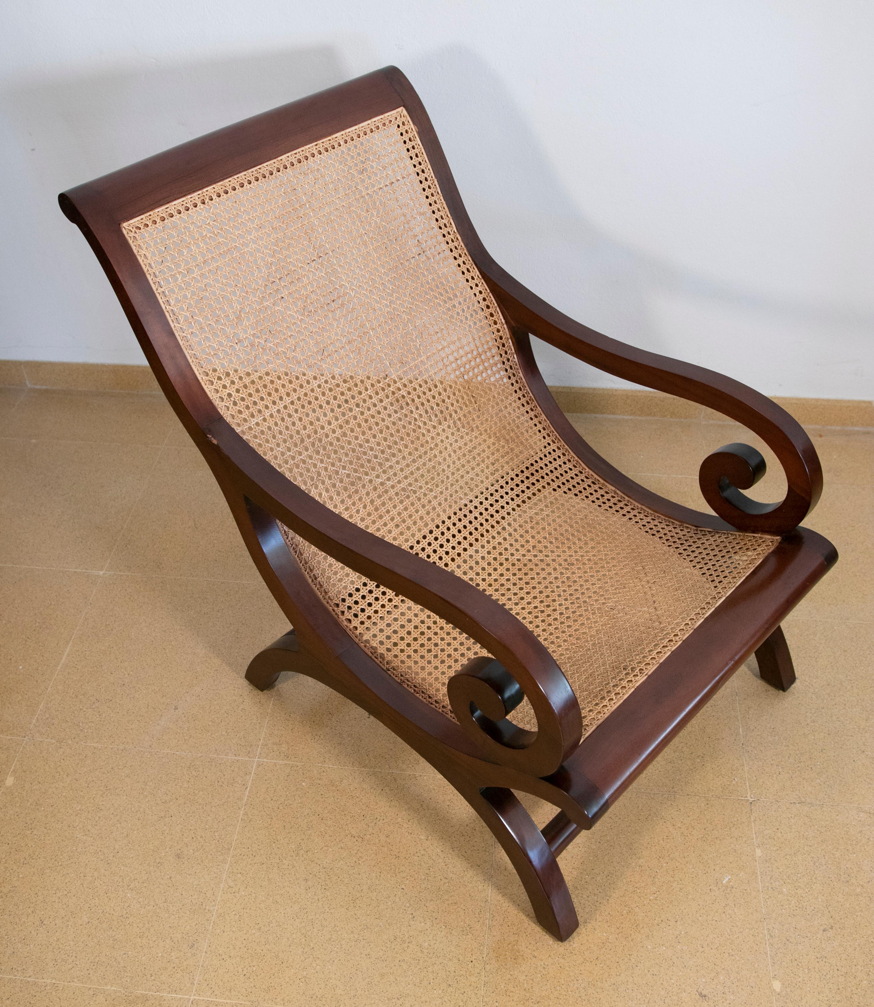 Pair of Mahogany Wooden Armchairs with Wicker Grid Seats For Sale 3