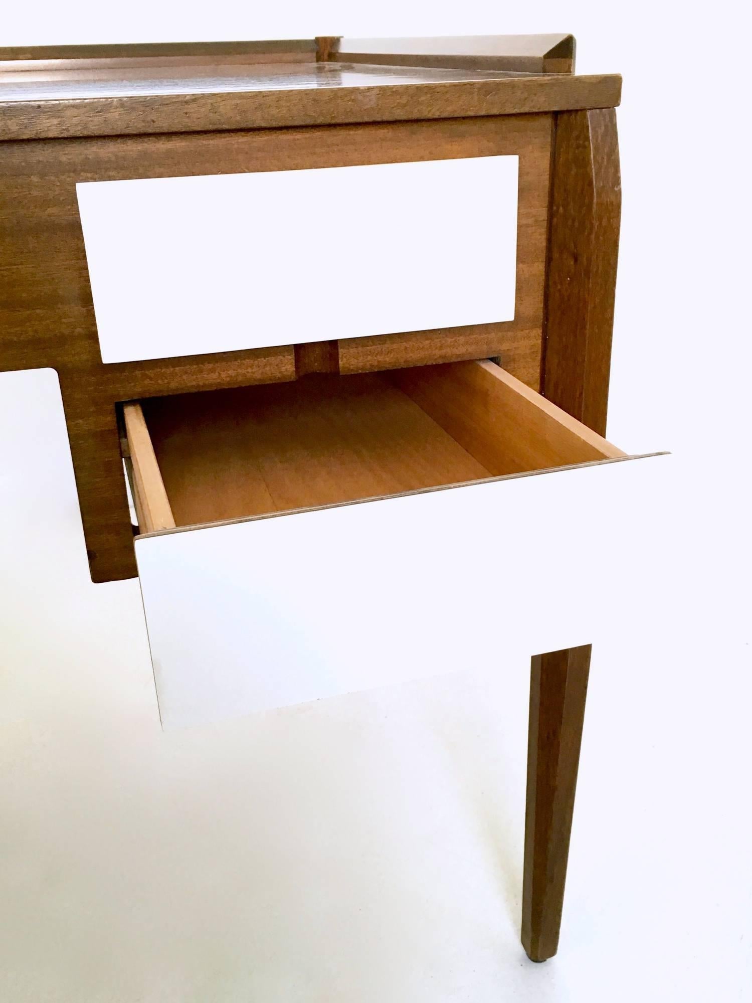 Pair of Mahogany Writing Desks in the Style of Gio Ponti, Italy, 1950s-1960s 4