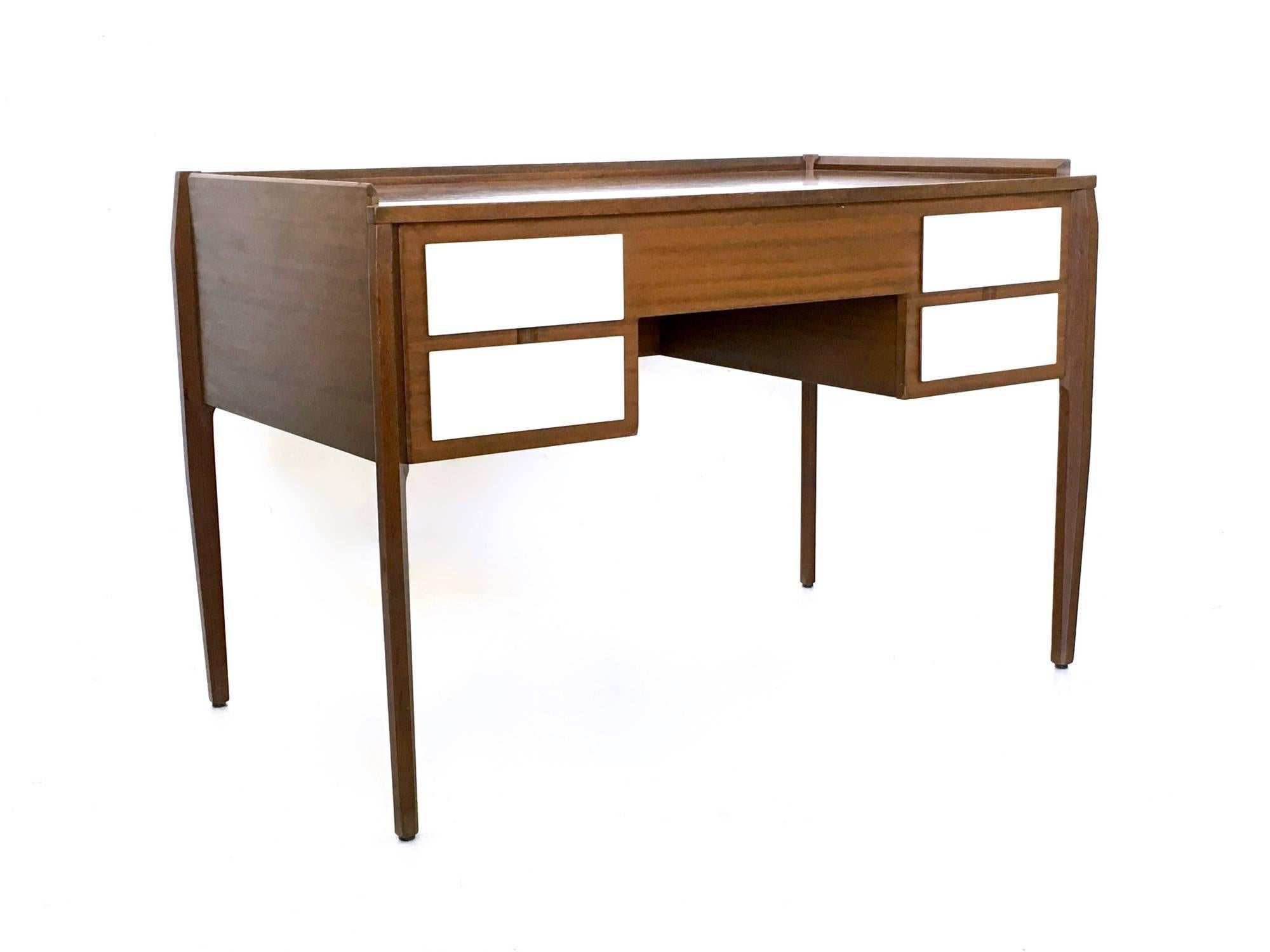Pair of Vintage Ebonized Beech Writing Desks in the Style of Gio Ponti, Italy In Excellent Condition For Sale In Bresso, Lombardy