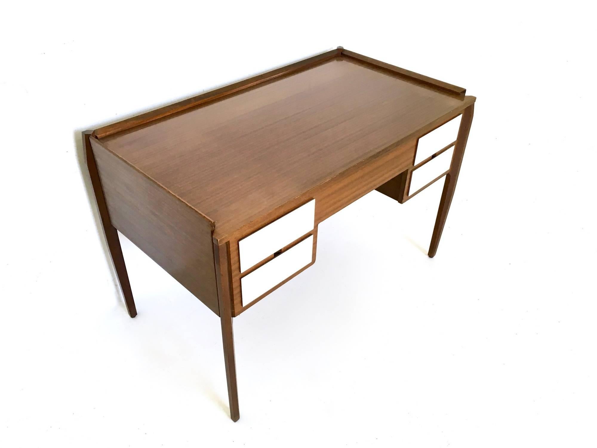 Pair of Mahogany Writing Desks in the Style of Gio Ponti, Italy, 1950s-1960s 1