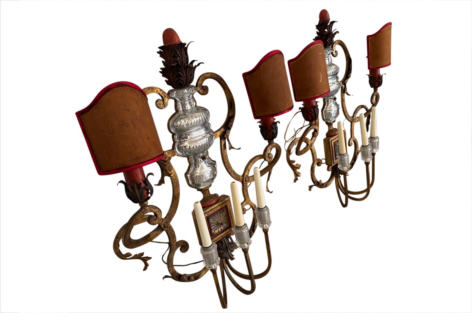 Pair Of Maison Bagues Appliques - Sconces Francés en venta