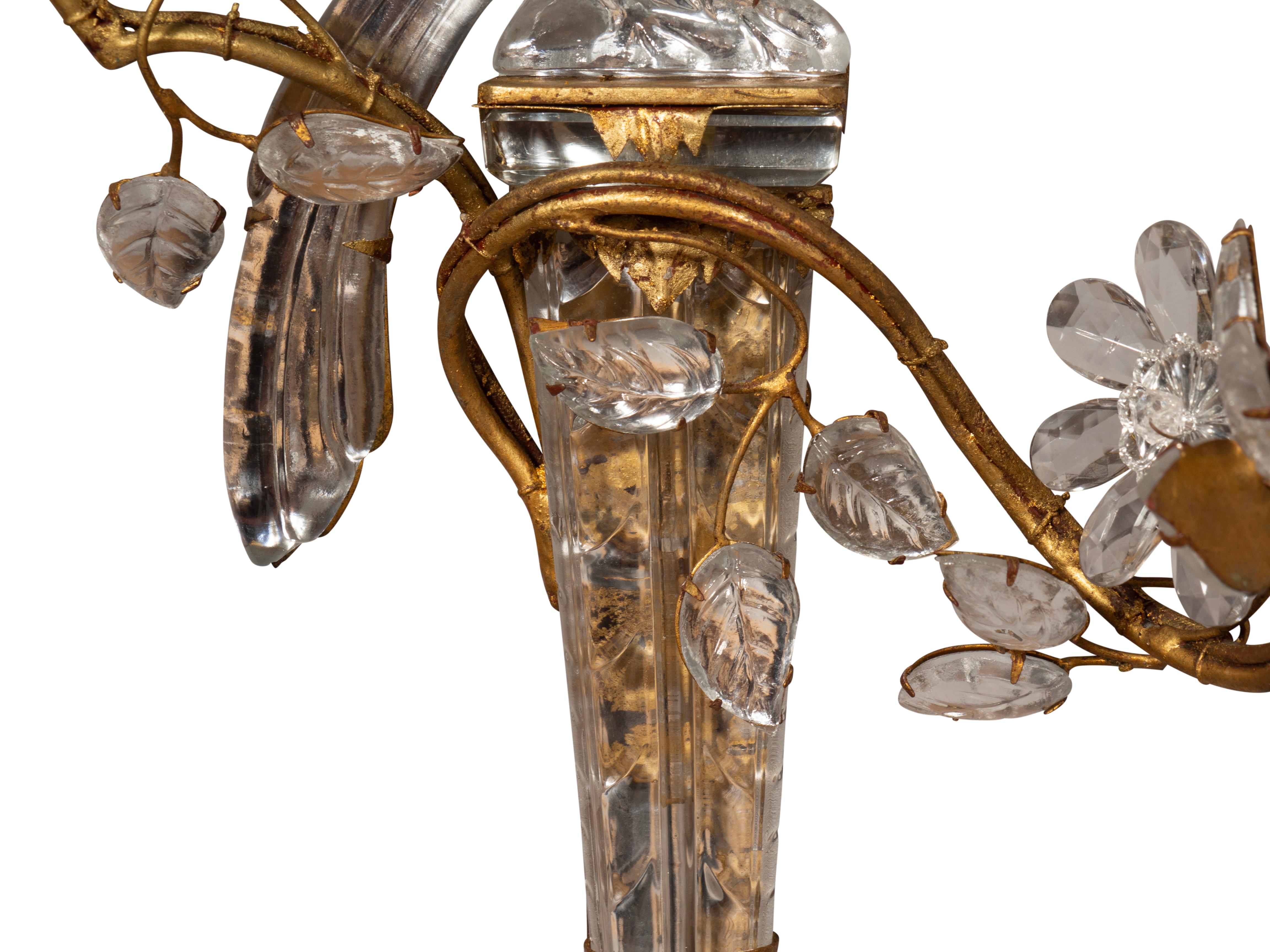 Coppia di lampade da parete in cristallo e metallo dorato della Maison Bagues a forma di pappagallo in vendita 12
