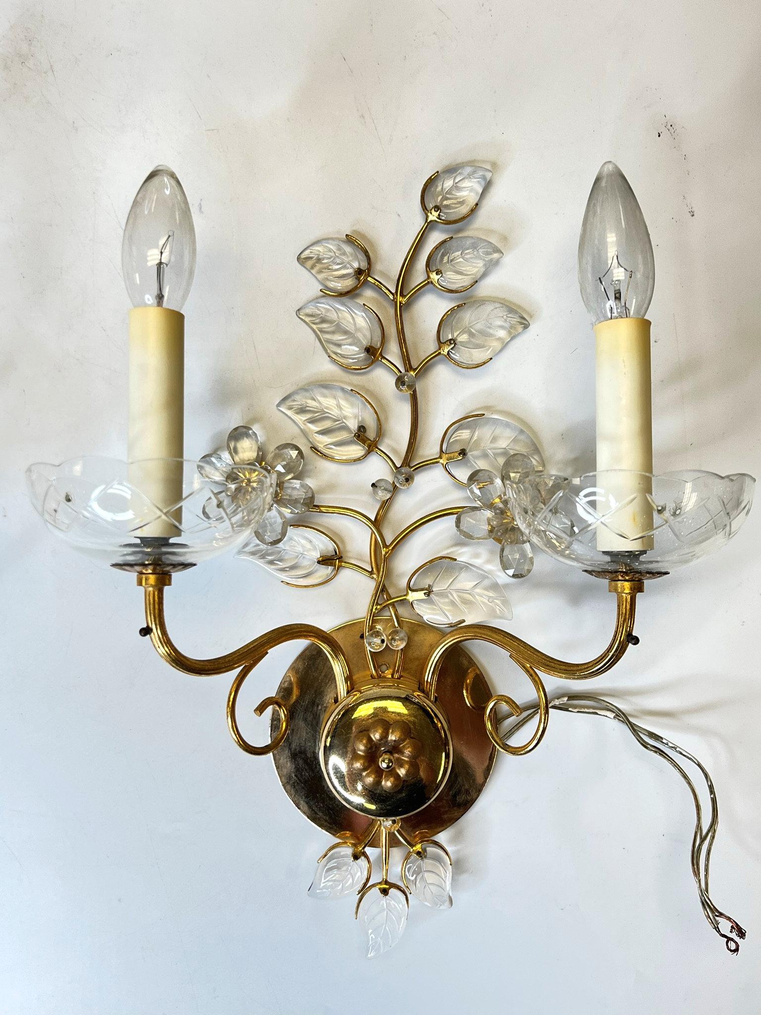 Belle Époque Pair of Maison Baguès Style Gilt Brass and Glass Sconces For Sale