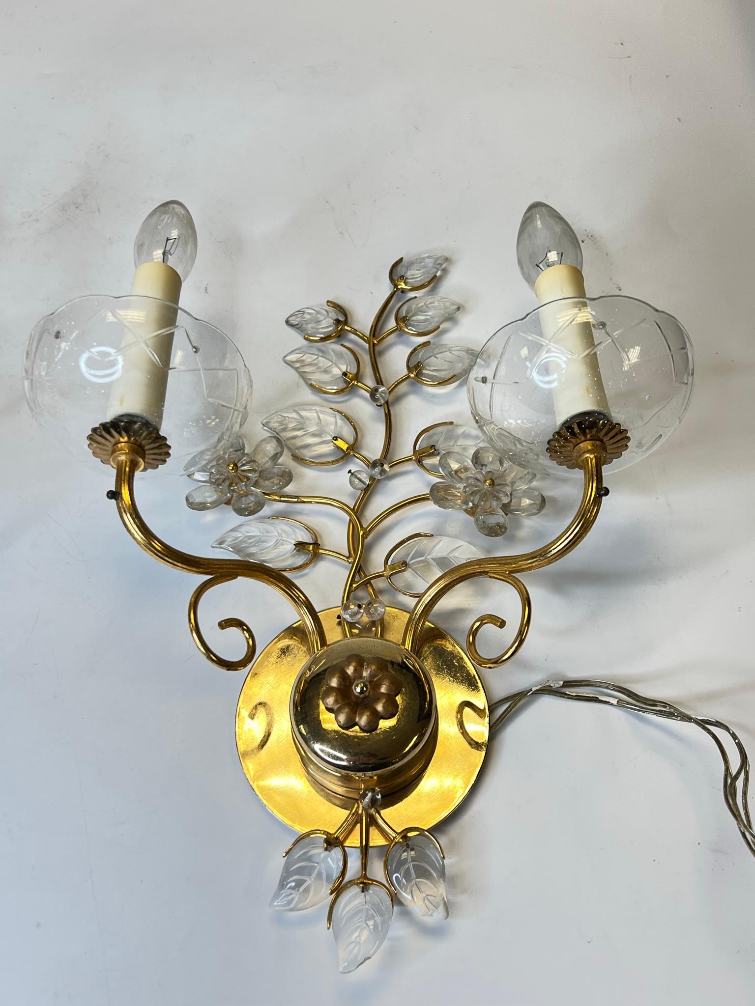 Unknown Pair of Maison Baguès Style Gilt Brass and Glass Sconces For Sale