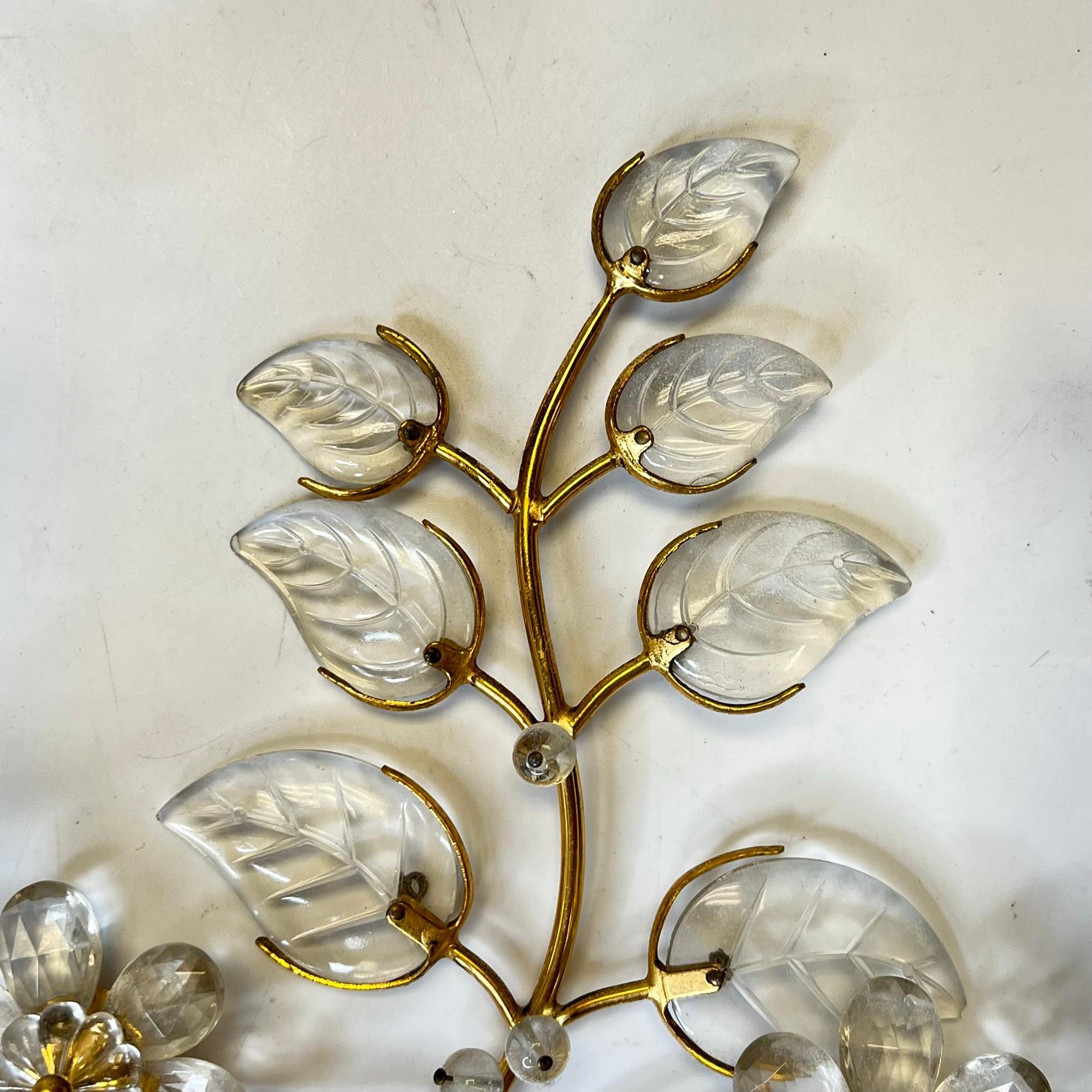 Contemporary Pair of Maison Baguès Style Gilt Brass and Glass Sconces For Sale