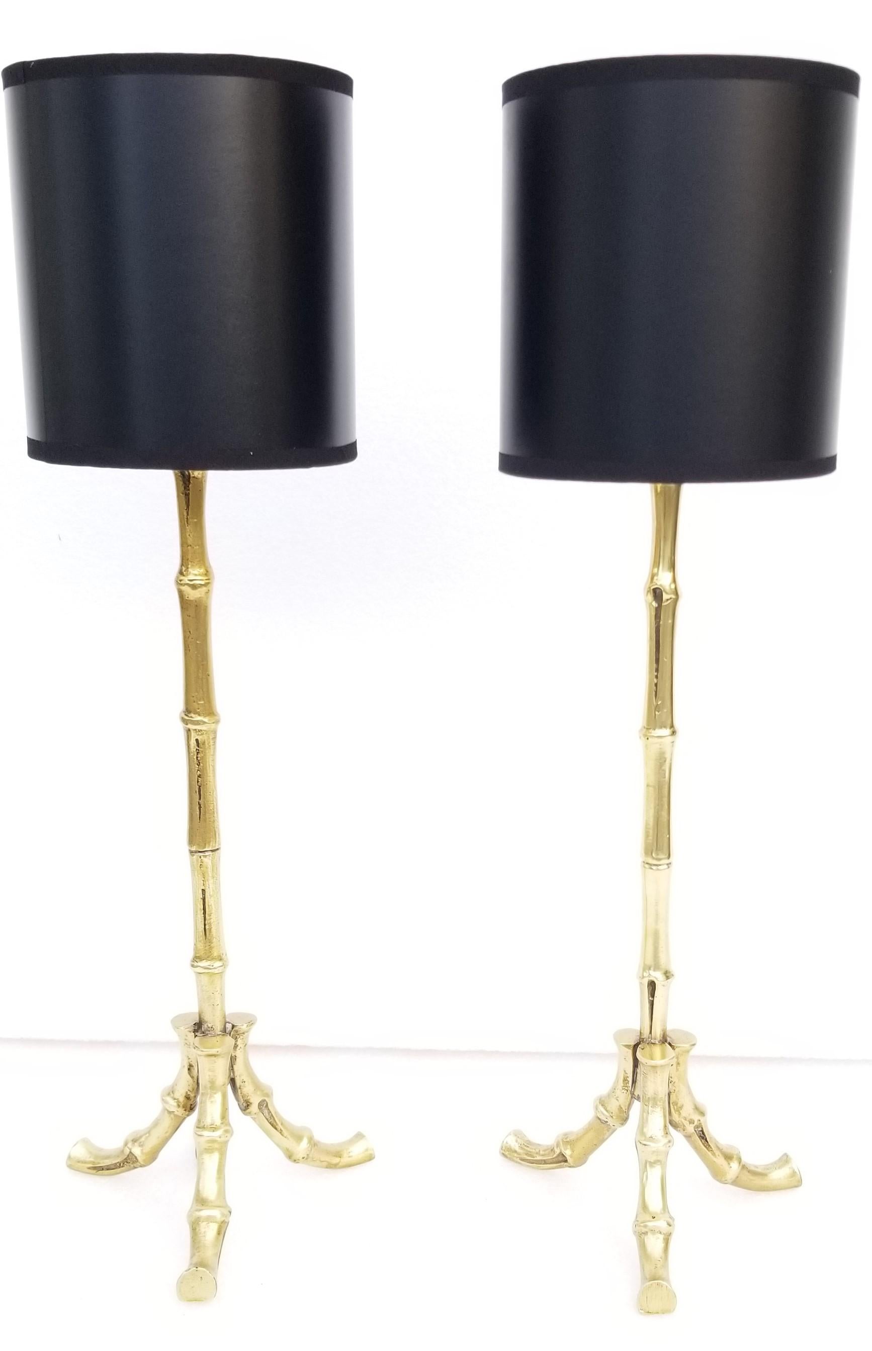 Pair of Maison Baguès table lamp, classical bamboo shape, solid bronze.
US rewired and in working condition
1 light, 60 watts E26 bulb.