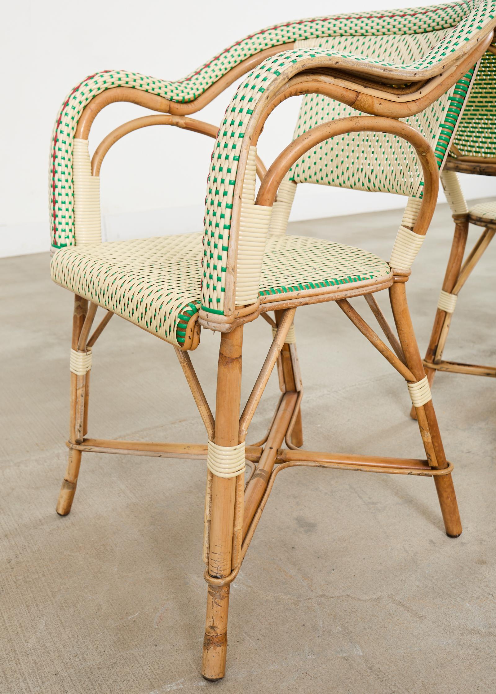 Paar Maison Gatti Haussman Rattan geflochtene Bistro-Sessel im Angebot 3