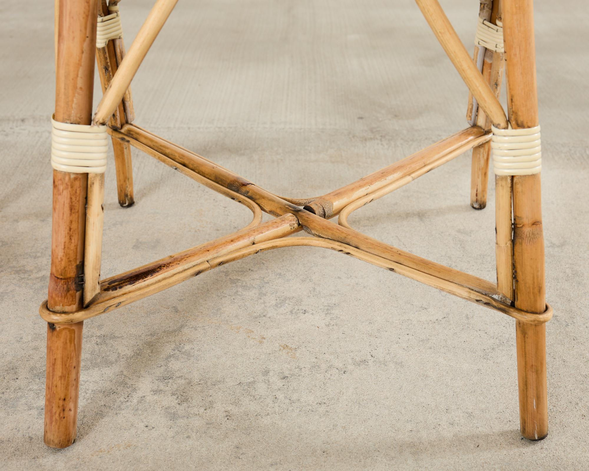 Paar Maison Gatti Haussman Rattan geflochtene Bistro-Sessel im Angebot 10