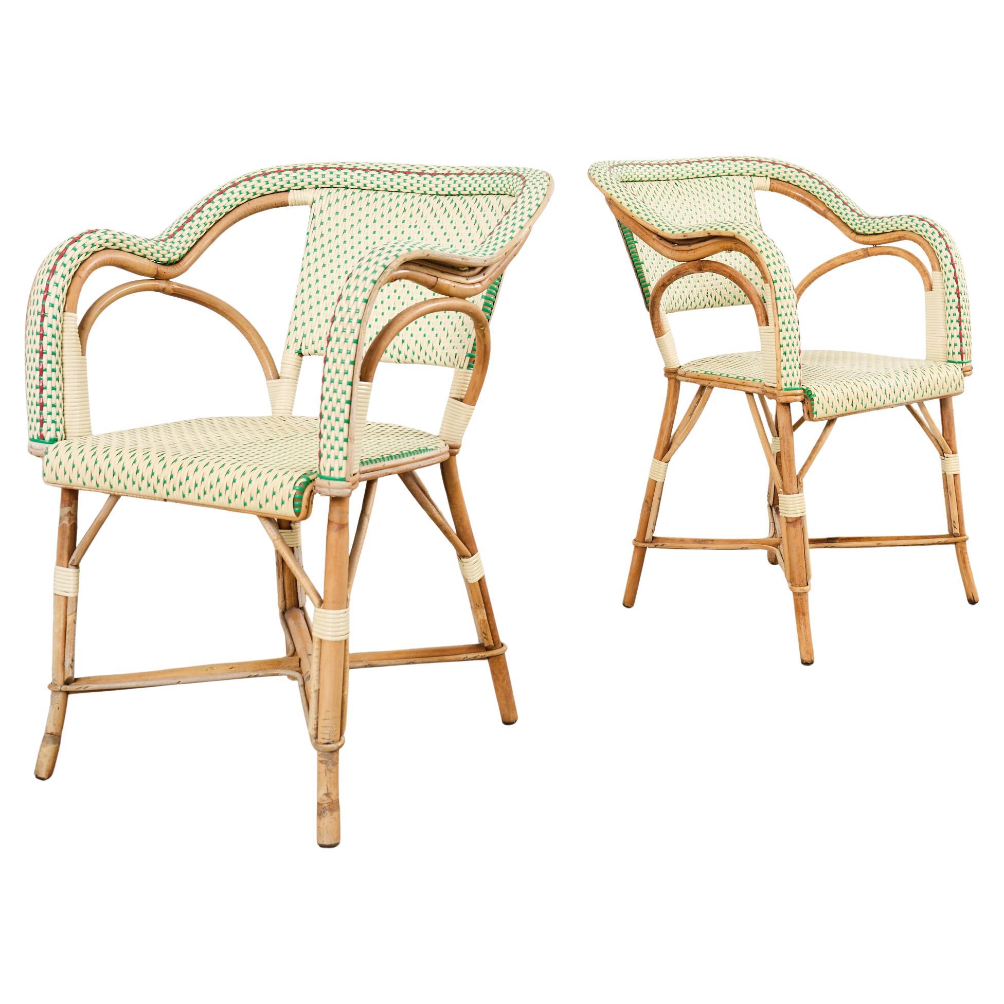 Paar Maison Gatti Haussman Rattan geflochtene Bistro-Sessel im Angebot