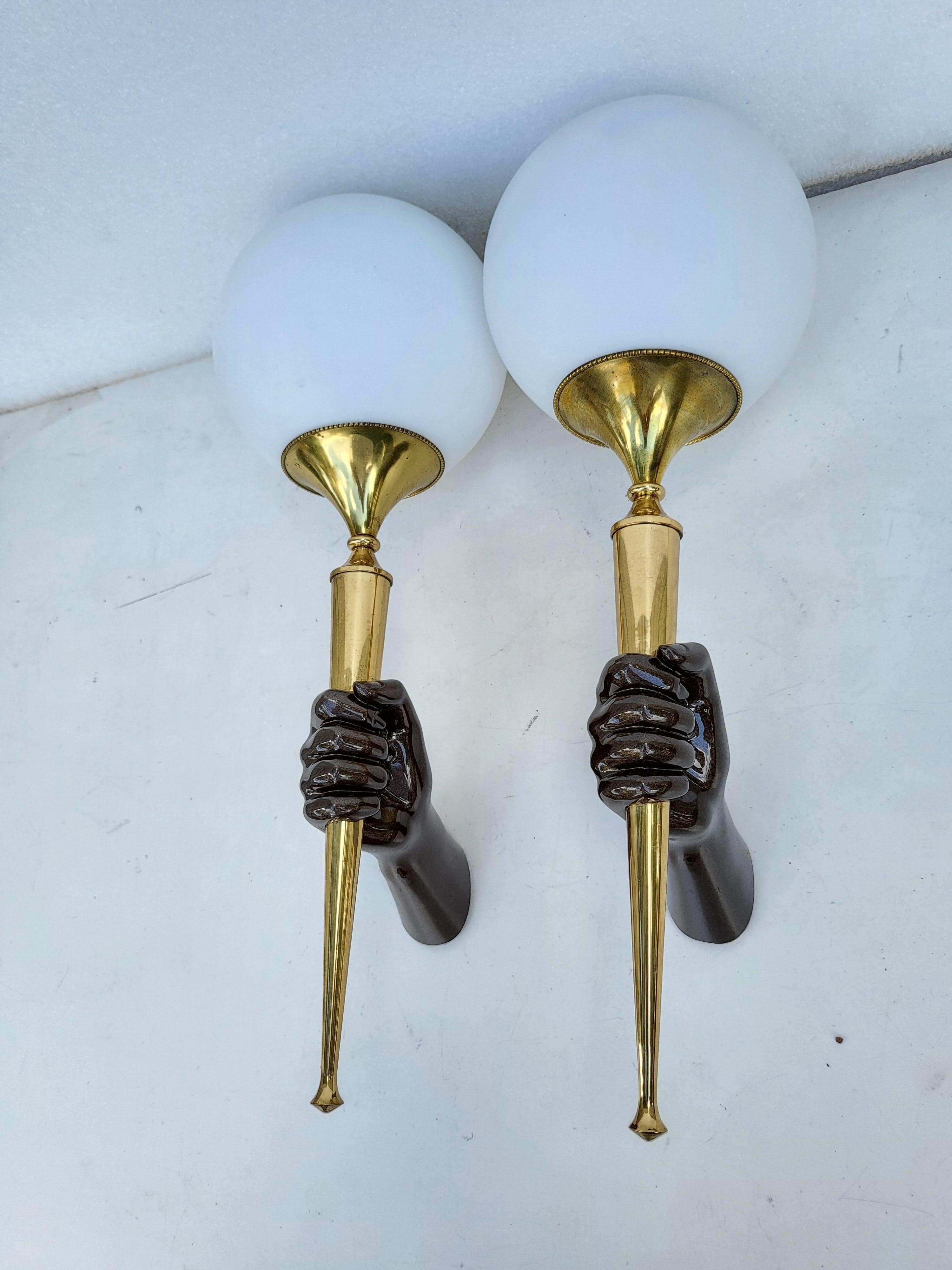 Coppia di Arbus Style  Applique a mano in bronzo francese in vendita 3