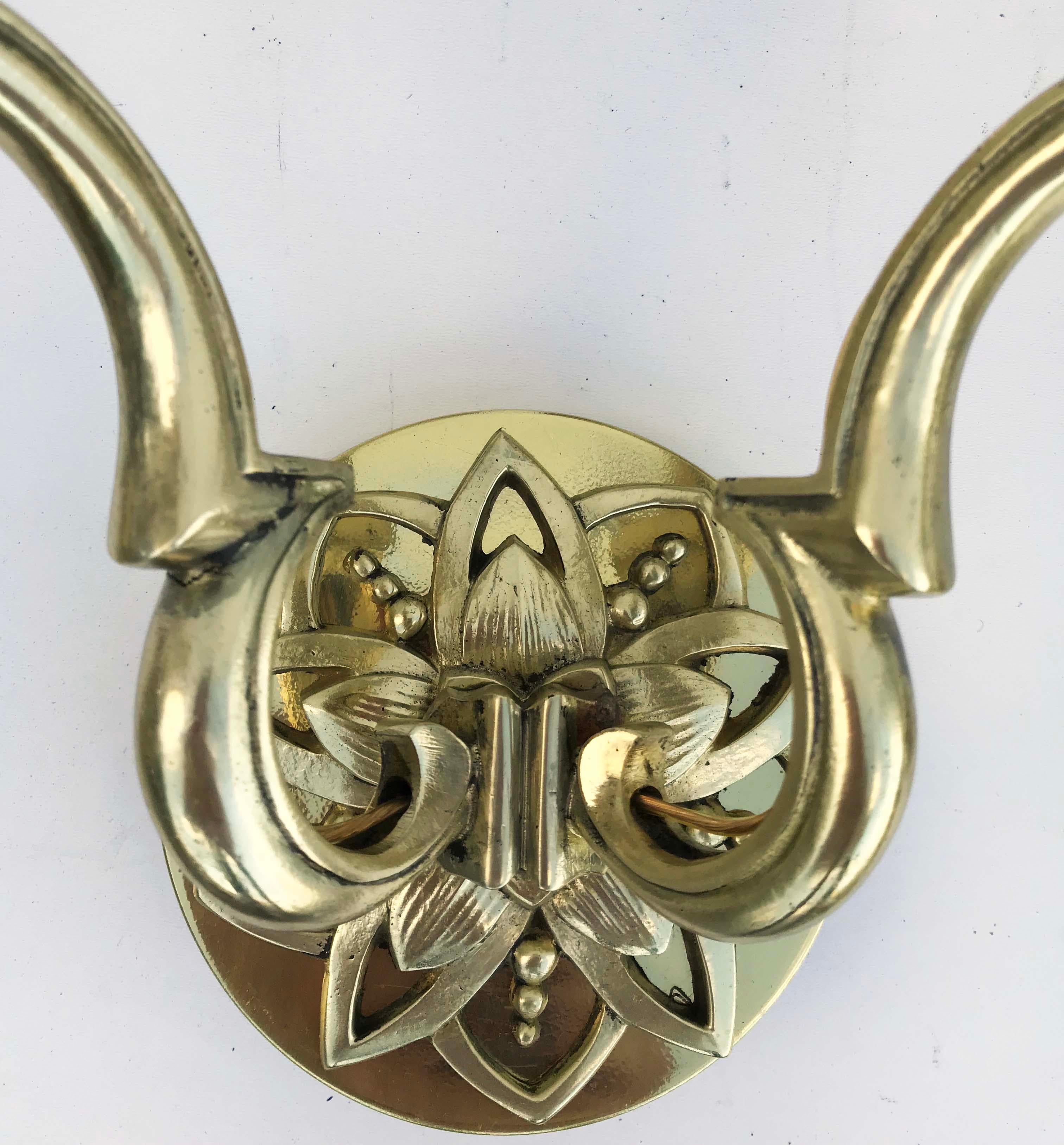 Francese Coppia di lampade in bronzo Maison Jansen in vendita