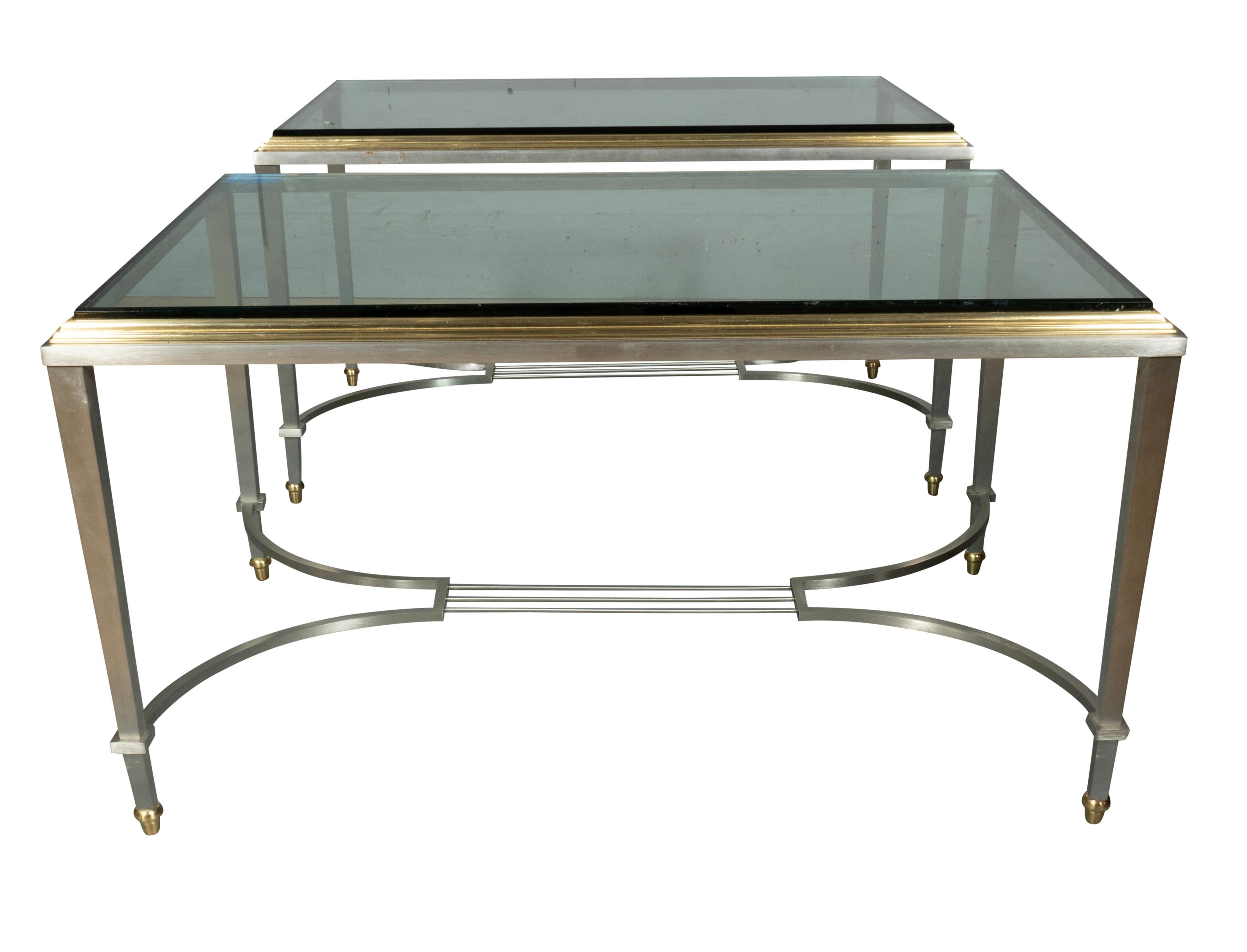 Paire de tables d'appoint en chrome et laiton de la Maison Jansen en vente 3