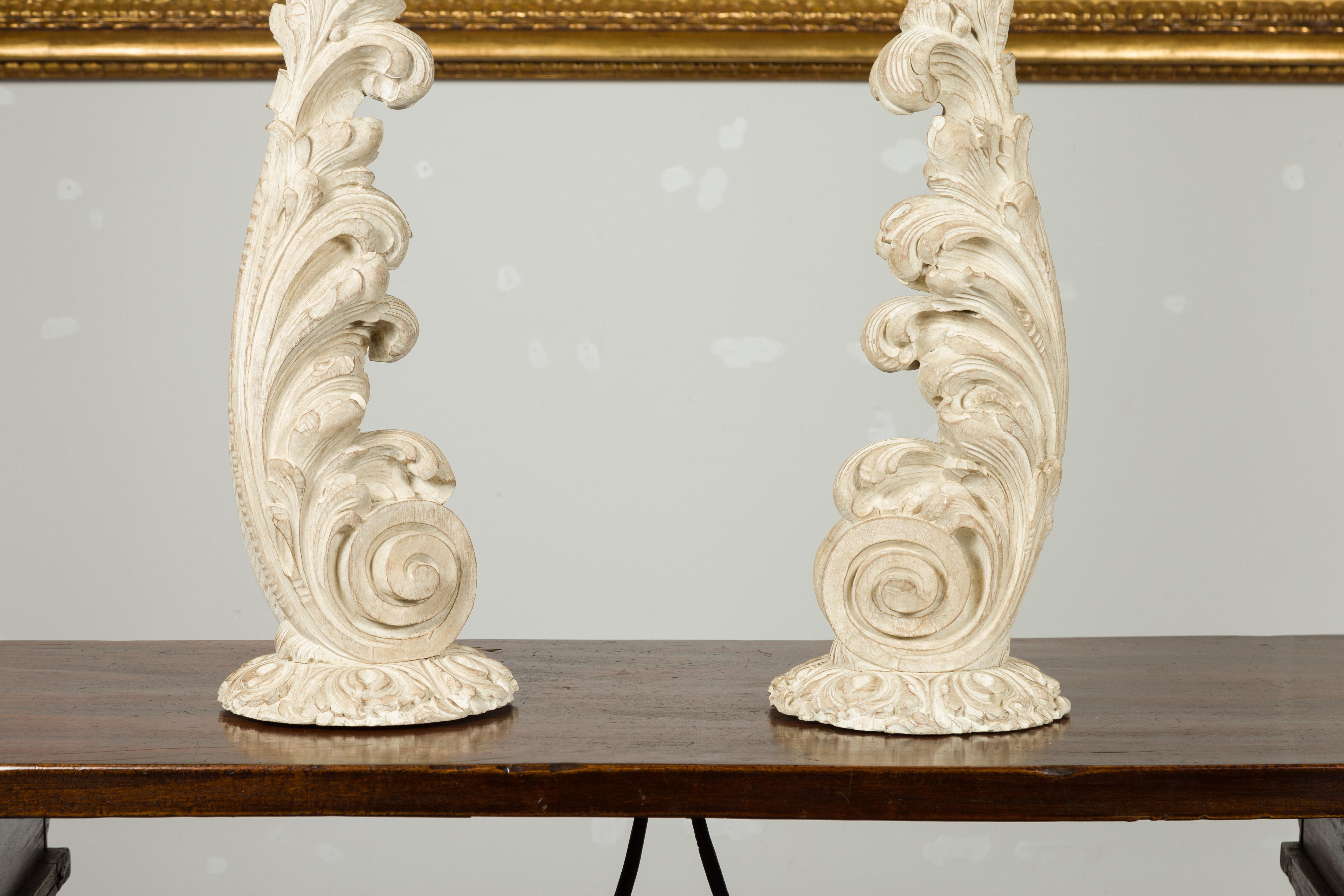 Pair of Maison Jansen Foliage Carved and Painted Wooden Fragments circa 1940 For Sale 3