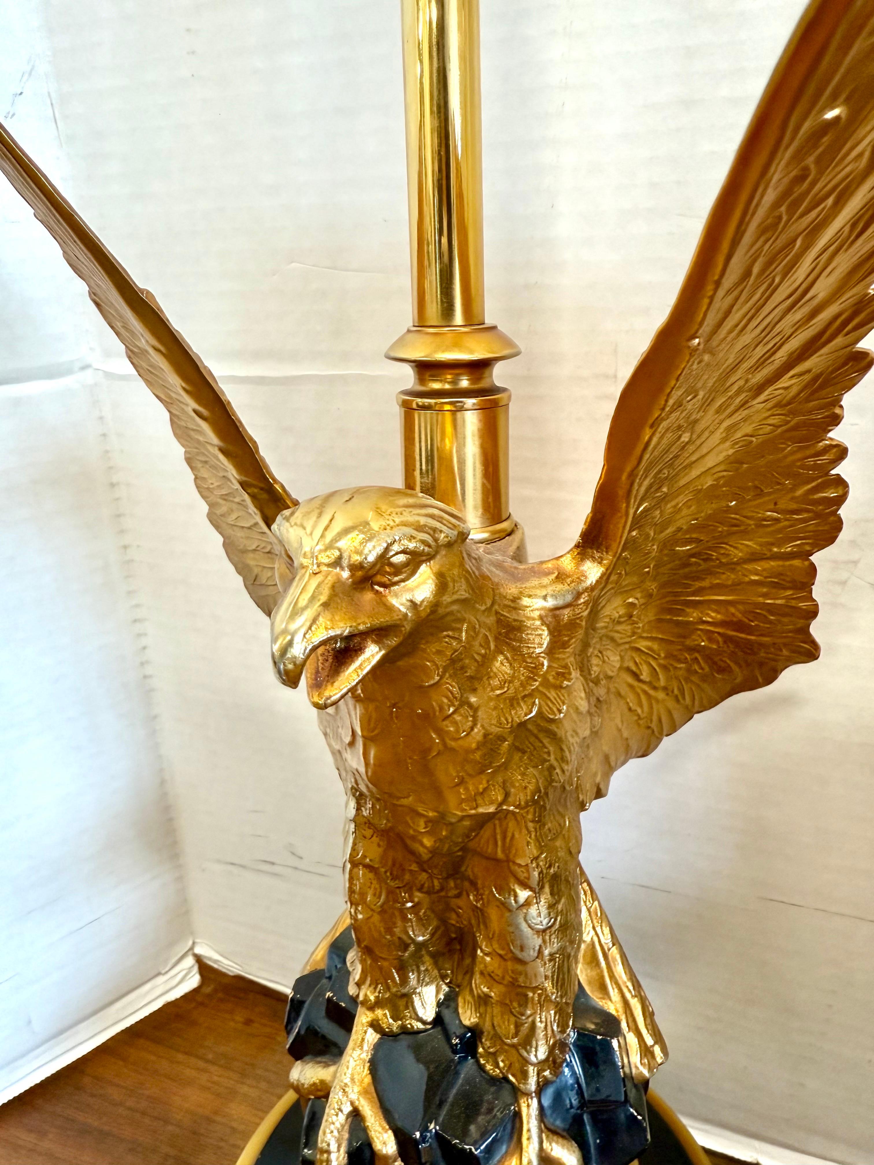 Paar Maison Jansen Eagle Statement-Lampen aus vergoldeter Bronze im Angebot 4
