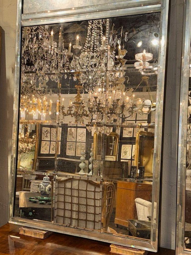 Contemporary Pair of Maison Jansen Manner Eglomise' Sunburst Mirrors with Divided Glass For Sale