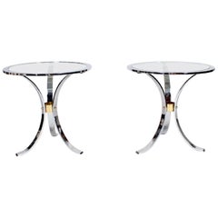 Paire de tables d'appoint en acier poli et laiton de Maison Jansen
