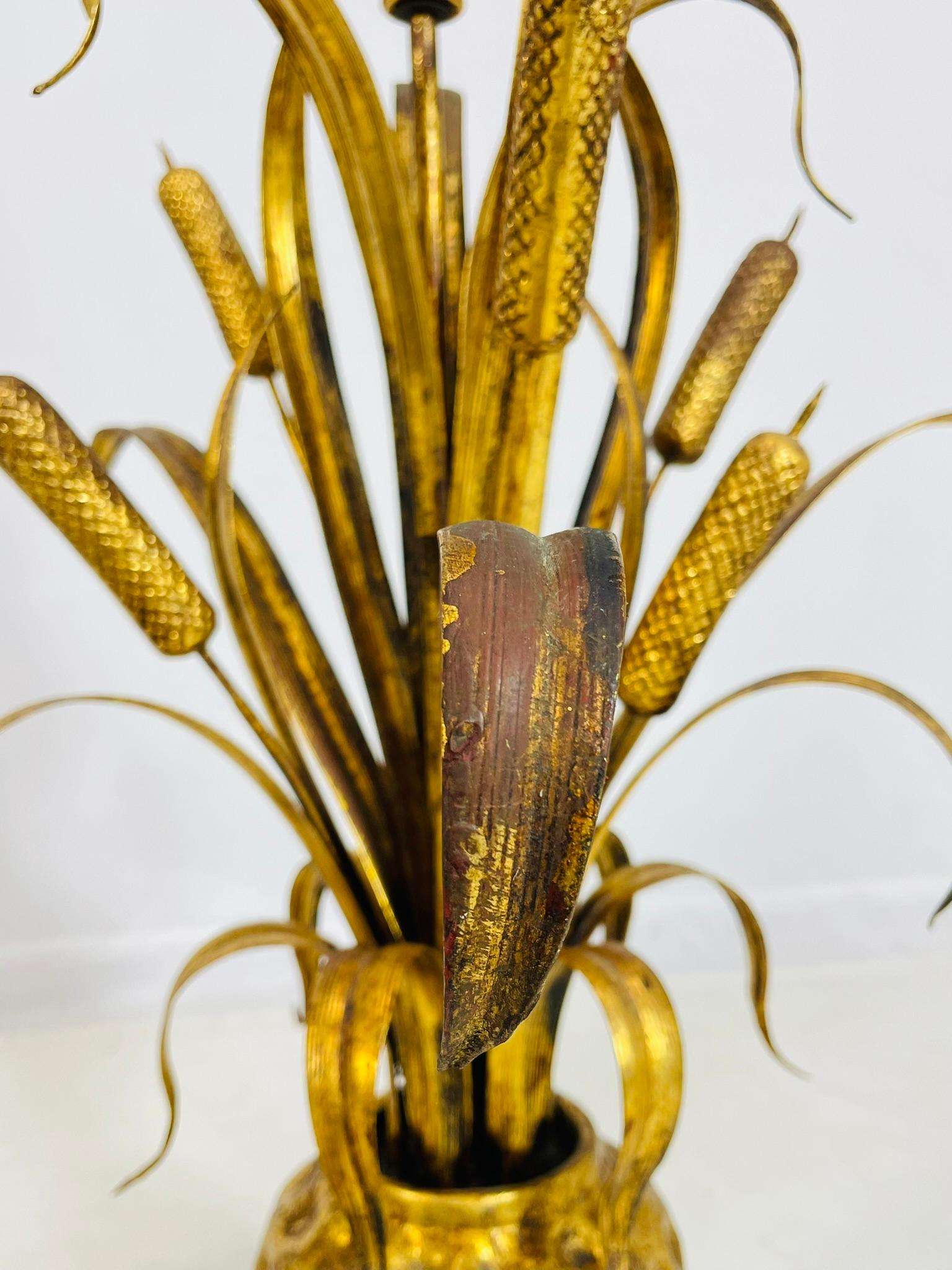 Pair of Maison Jansen Style Gilt Metal Lamps with Cattail Motif – France 1950's (Metall) im Angebot
