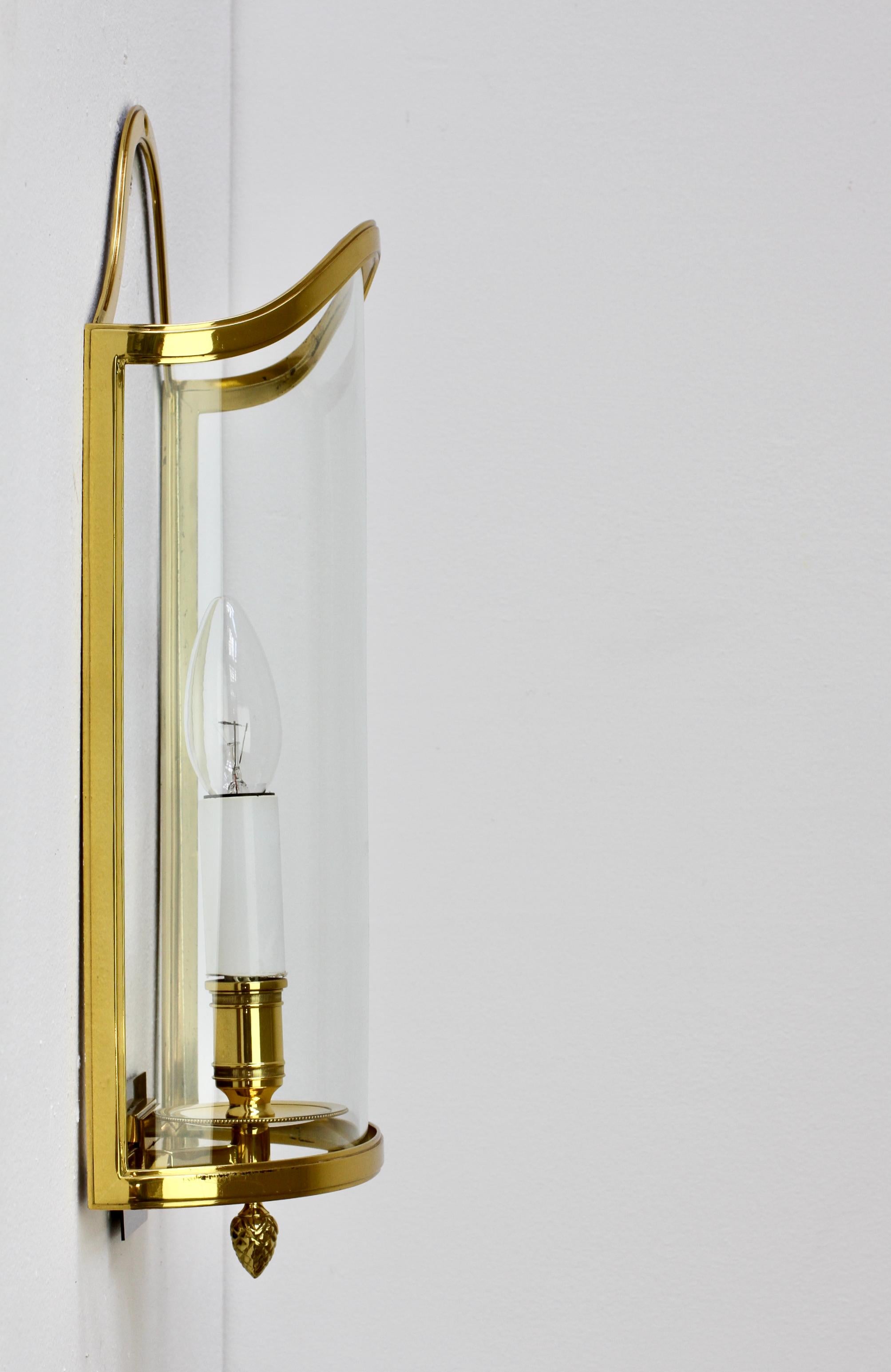 Pair of Maison Jansen Style Polished Brass Sconces by Vereinigte Werkstätten For Sale 3