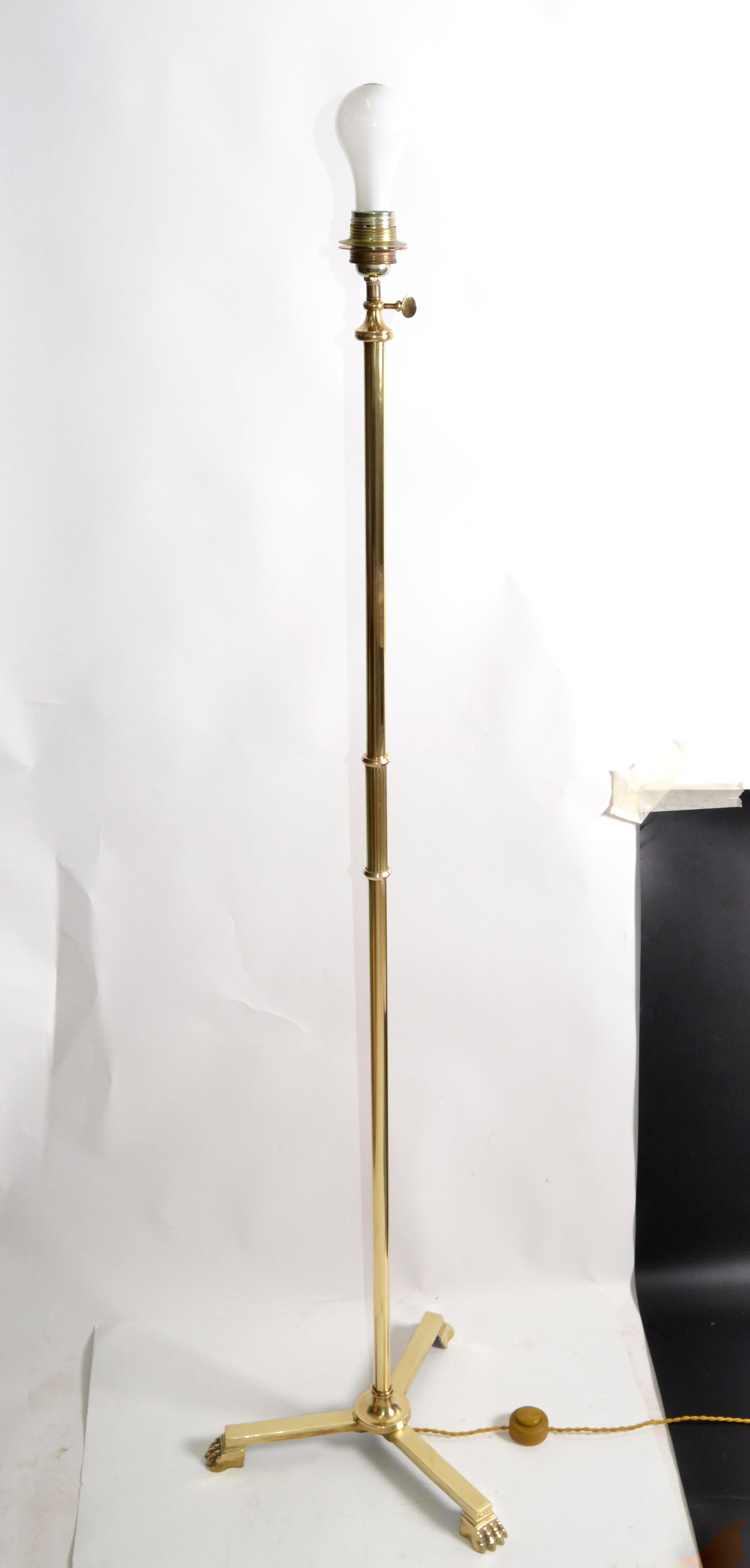 Pair of Maison Jansen Style Two Patina Bronze Neoclassical Floor Lamp Tripod In Good Condition For Sale In Miami, FL