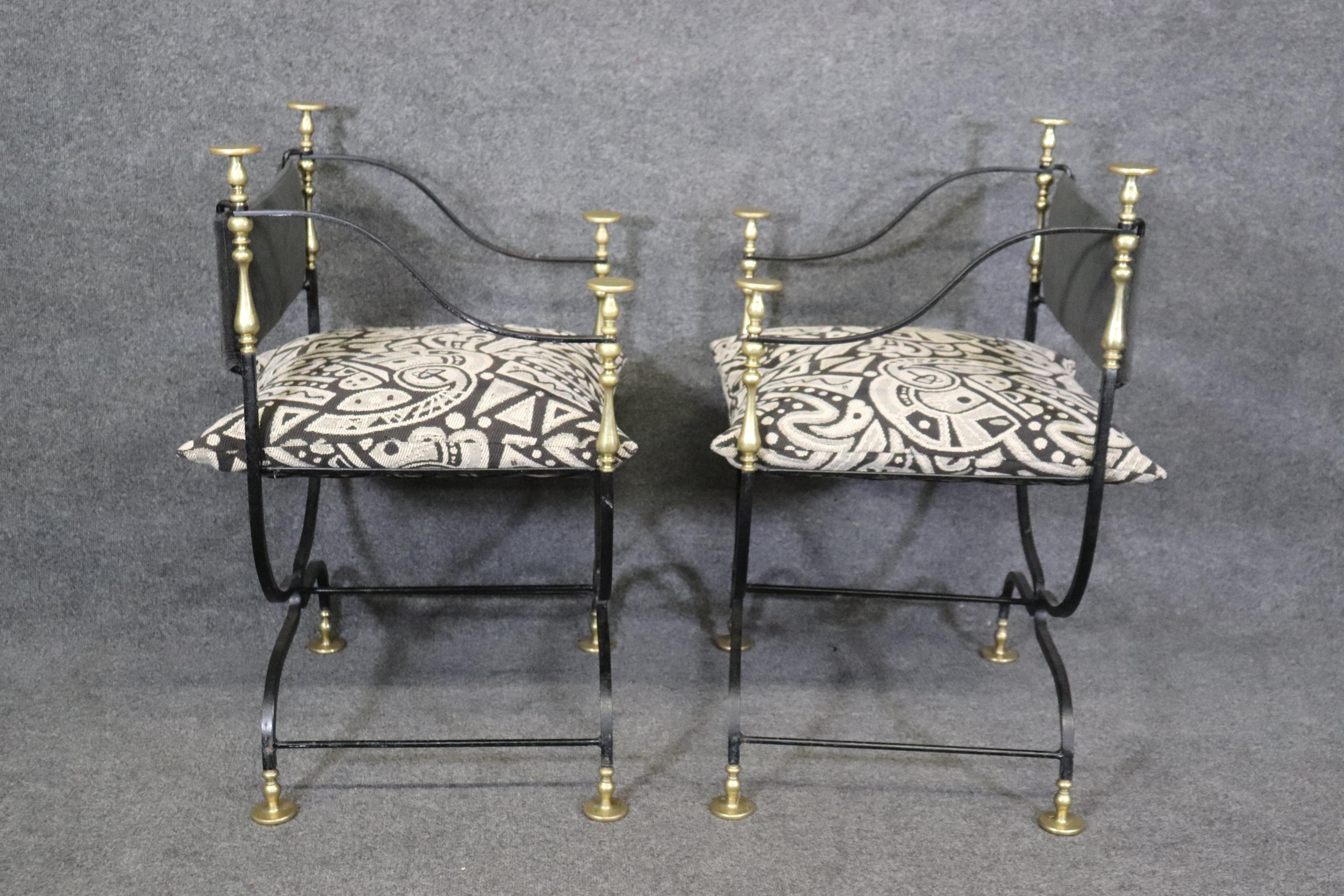 Pair of Maison Jansen Style Wrought Iron and Brass Savonarolla Armchairs For Sale 2