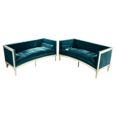 Ein Paar Settees von Maison Jansen – Banquetten
