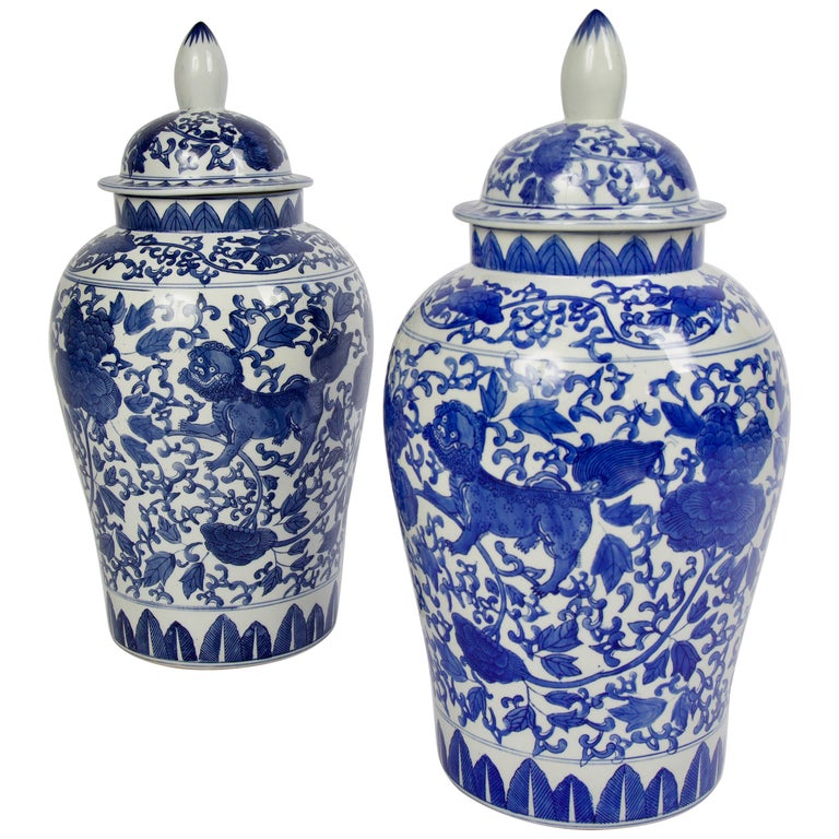 Pair of Maitland Smith Blue and White Chinese Porcelain Ginger Jars For Sale