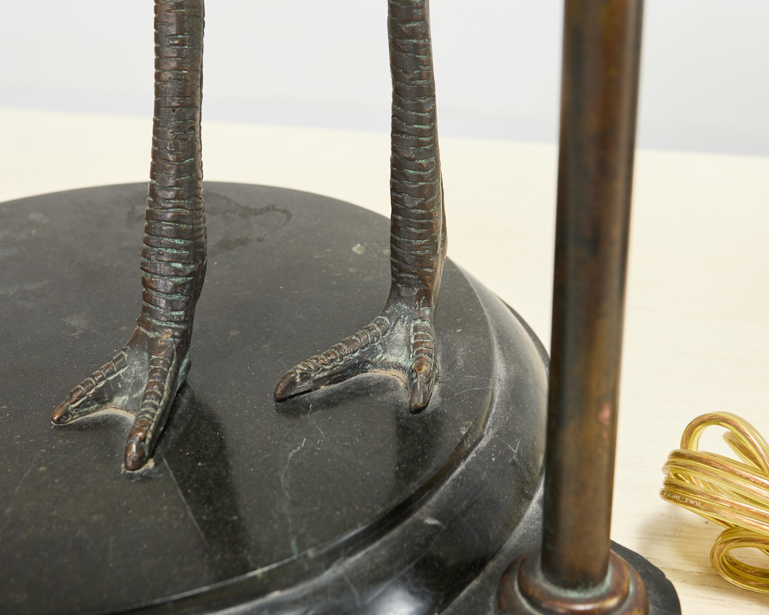 Paire de lampes de table en bronze Maitland Smith à l'effigie de l'autruche en vente 3