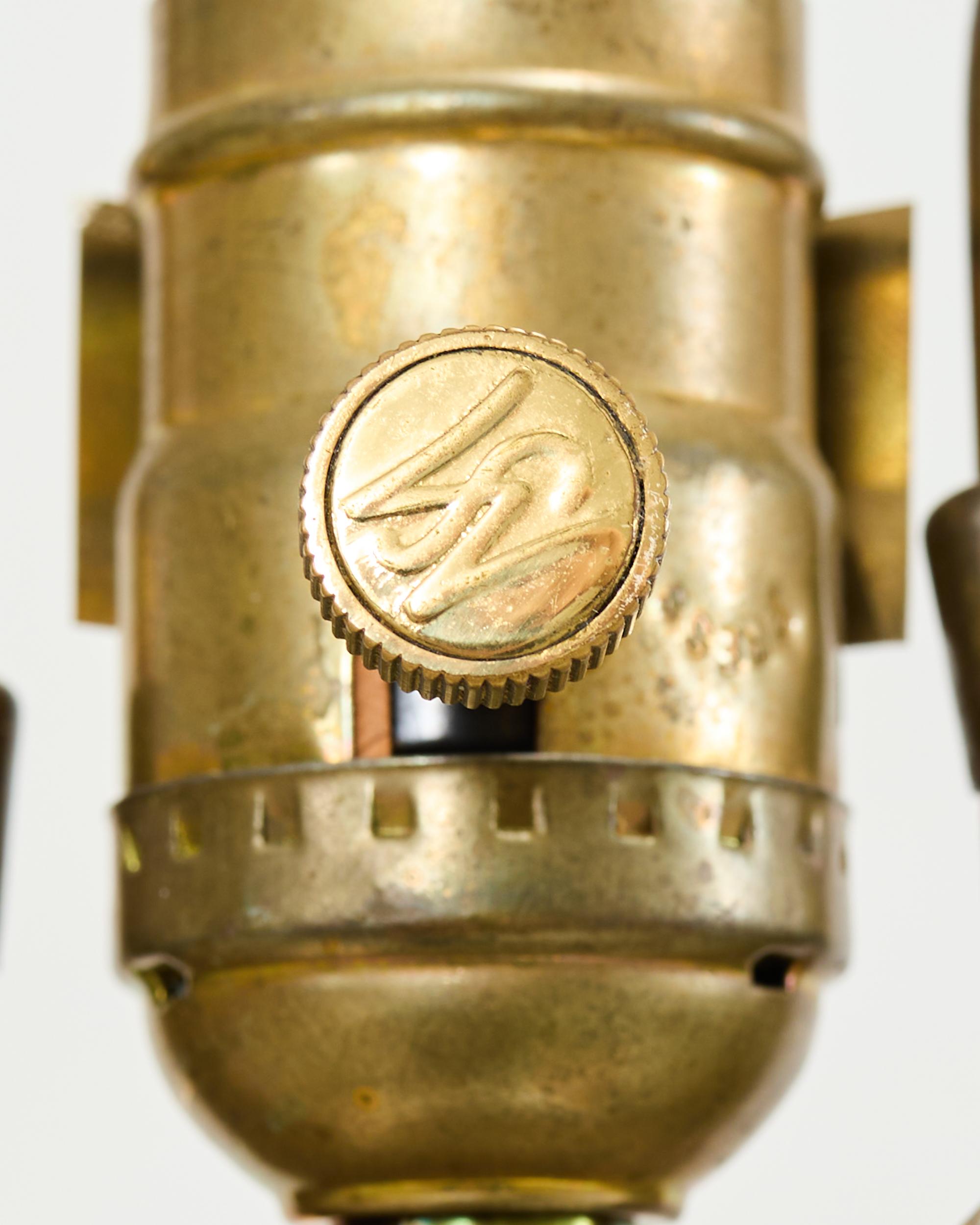 20ième siècle Paire de lampes de table en bronze Maitland Smith à l'effigie de l'autruche en vente