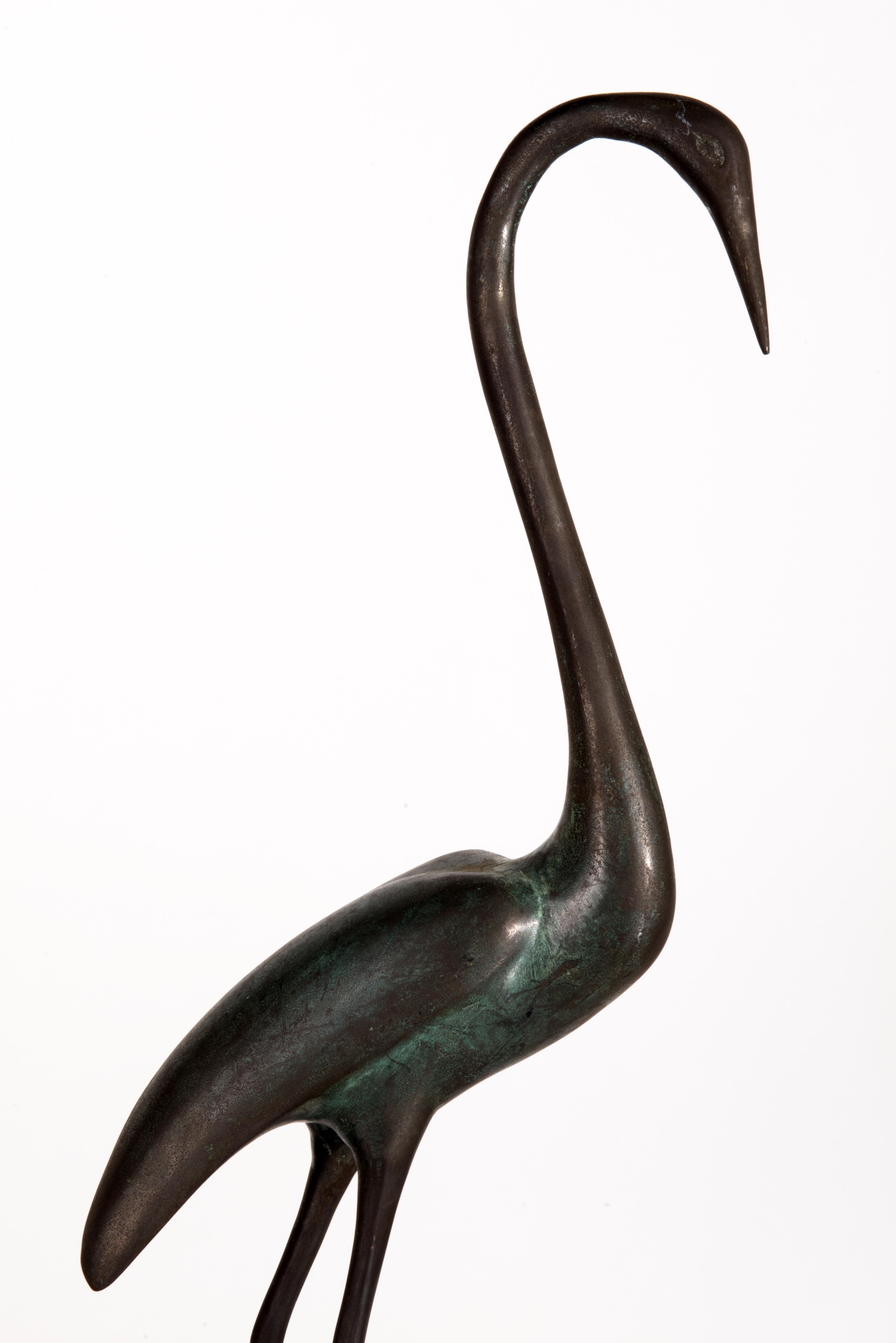 Filippino Coppia di grandi sculture di uccelli in bronzo e marmo di Maitland Smith & Smith, con etichetta in vendita