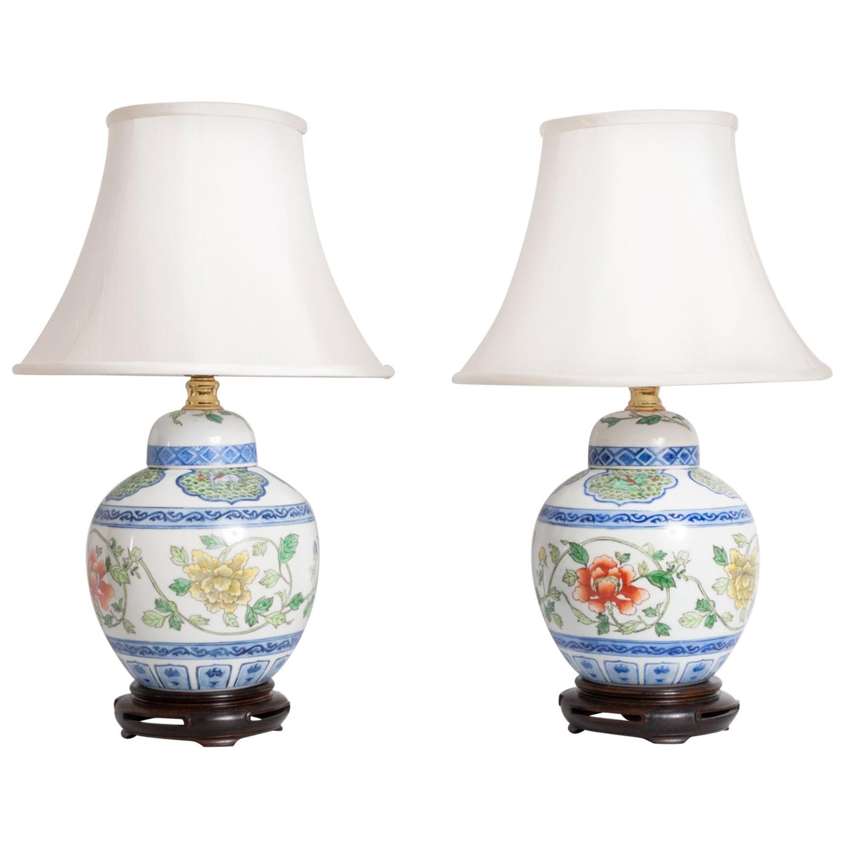 Pair of Maitland Smith Porcelain Chinese Ginger Jar Lamps, Hong Kong, circa 1970 For Sale
