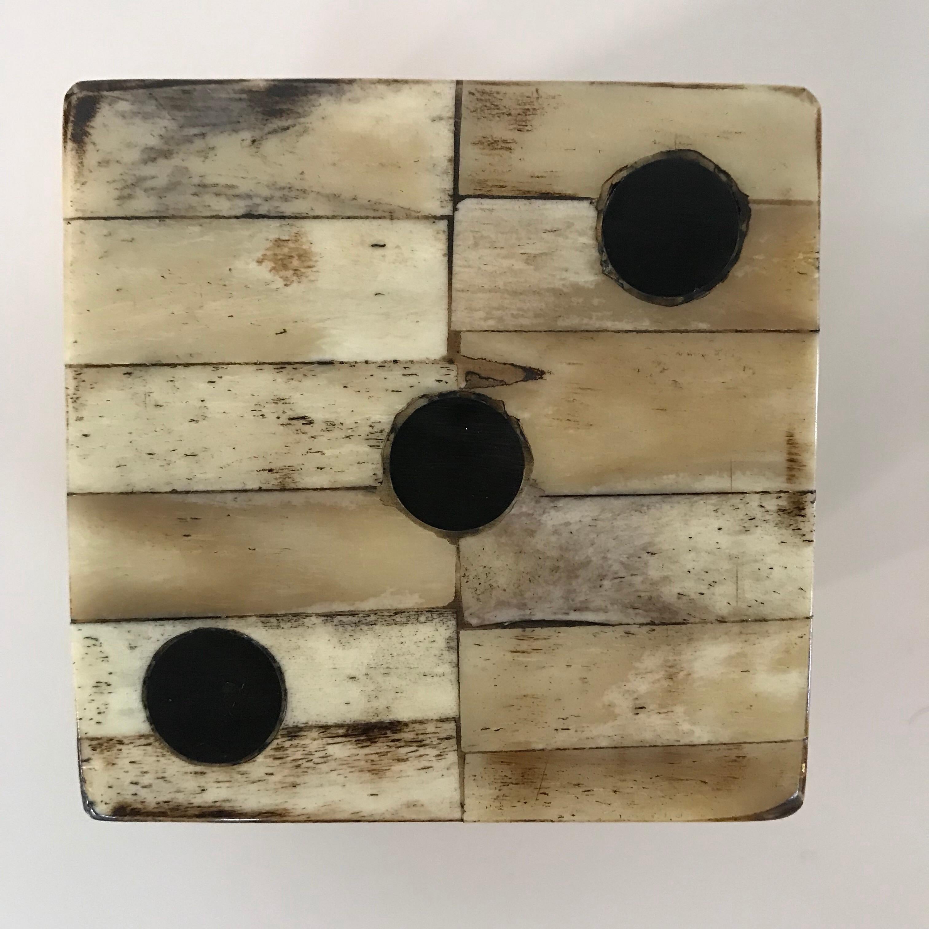 Pair of Maitland-Smith Tessellated Camel Bone Dice Boxes In Good Condition In Miami, FL