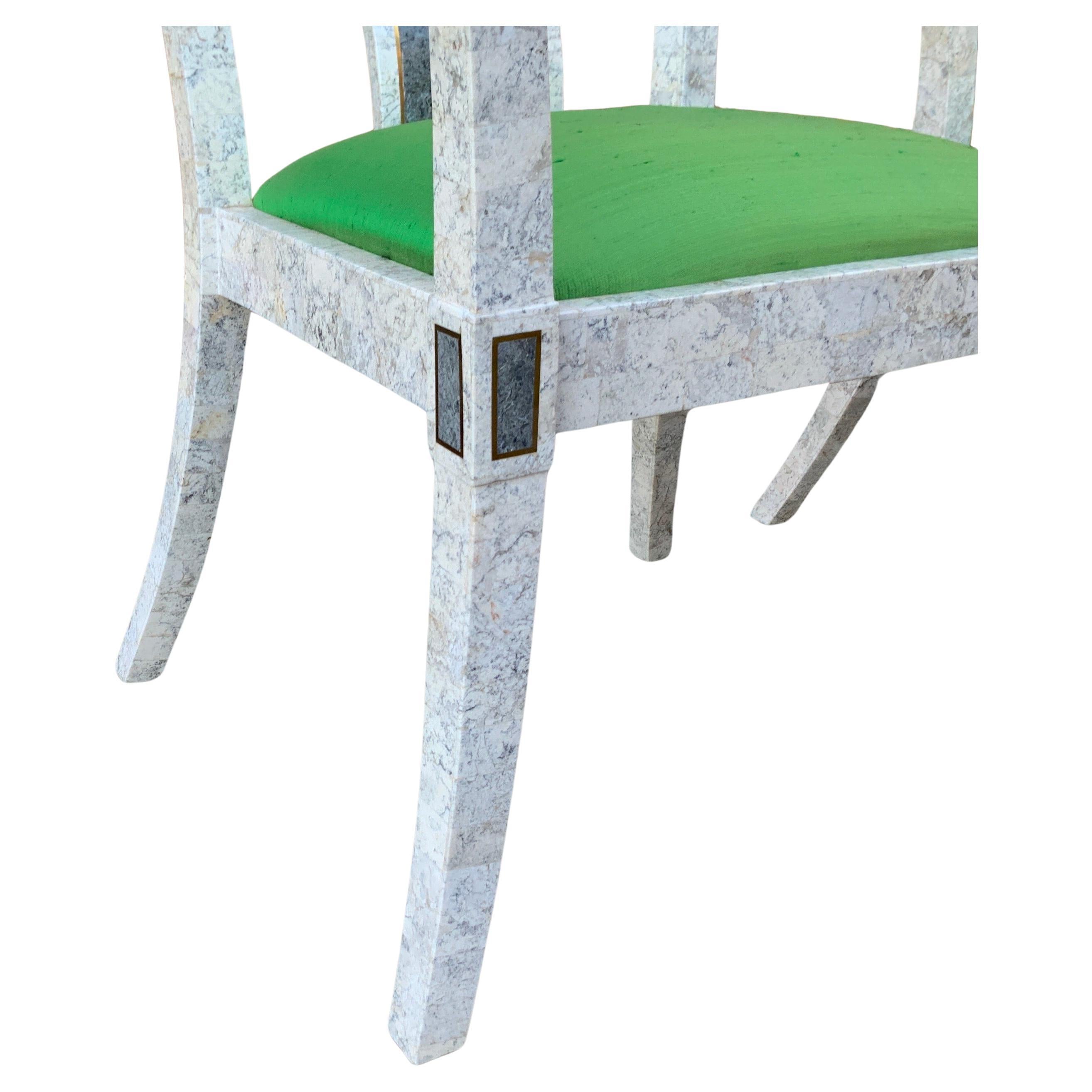 Fin du 20e siècle Paire de chaises Ming Maitland Smith en pierre tessellée en vente