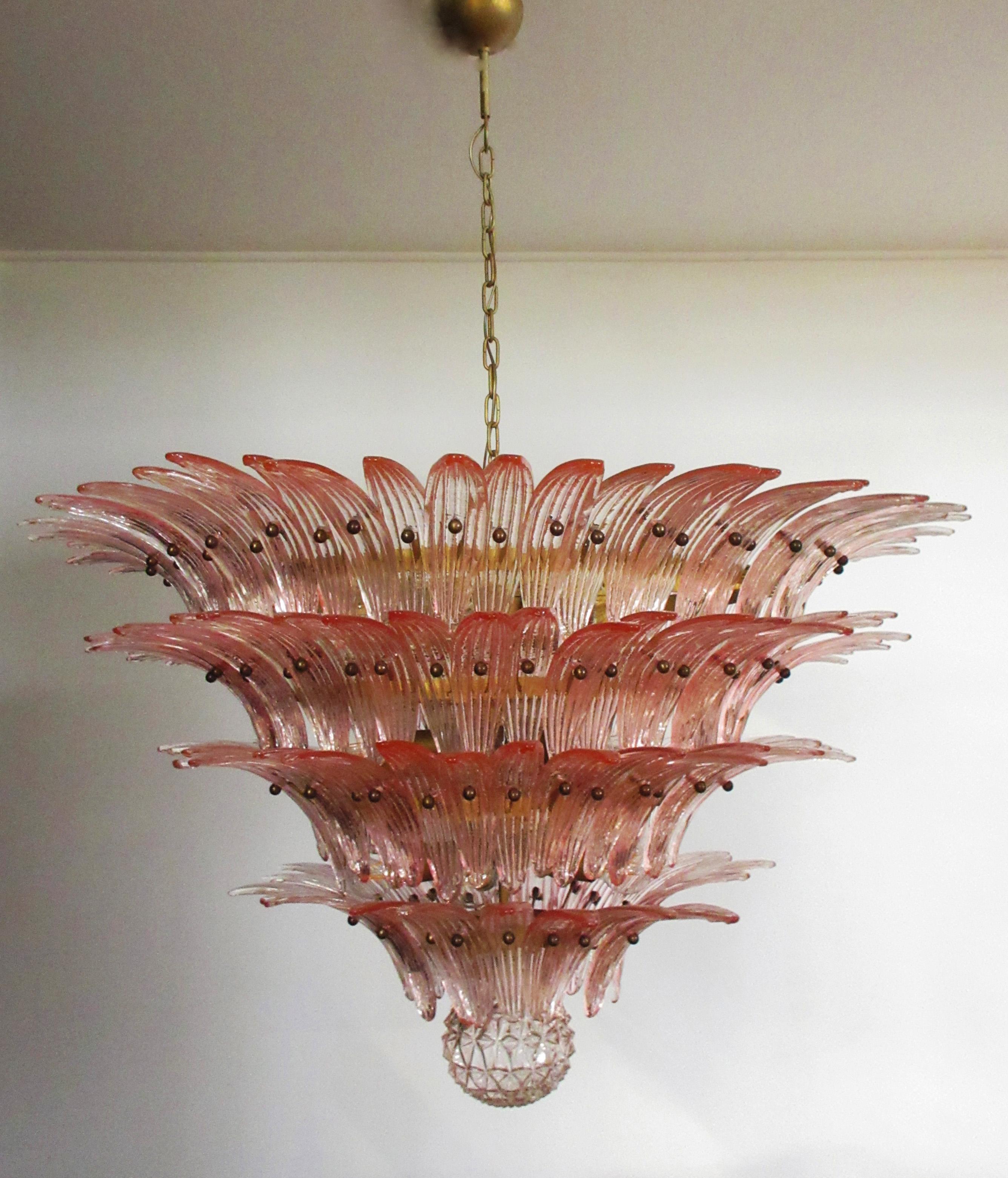 Pair of Majestic Chandelier Pink Glasses, Murano For Sale 6
