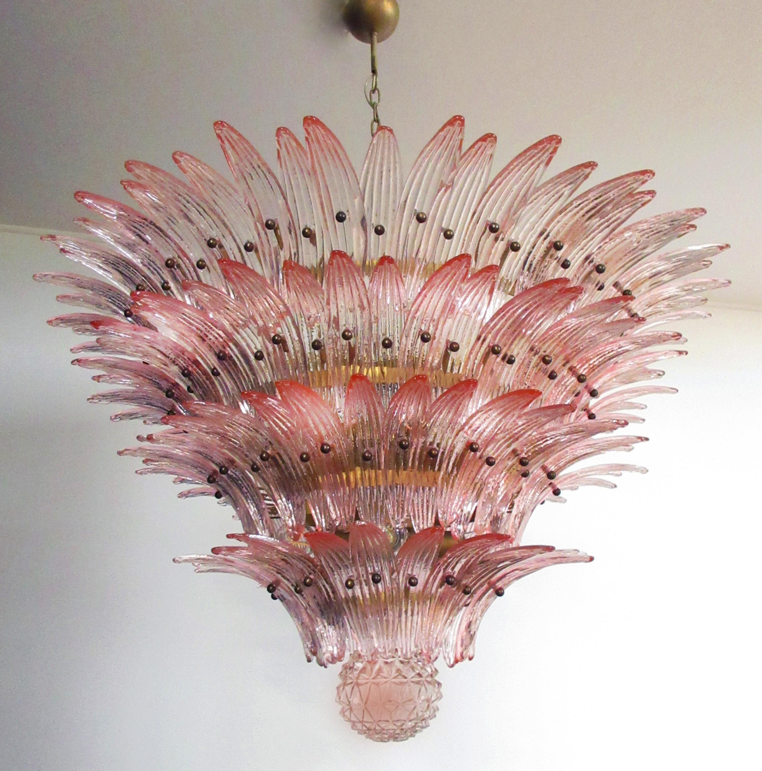 Pair of Majestic Chandelier Pink Glasses, Murano 7