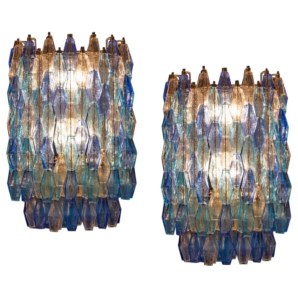 Paire de majestueux lustres Poliedri en verre de Murano de couleur saphir
