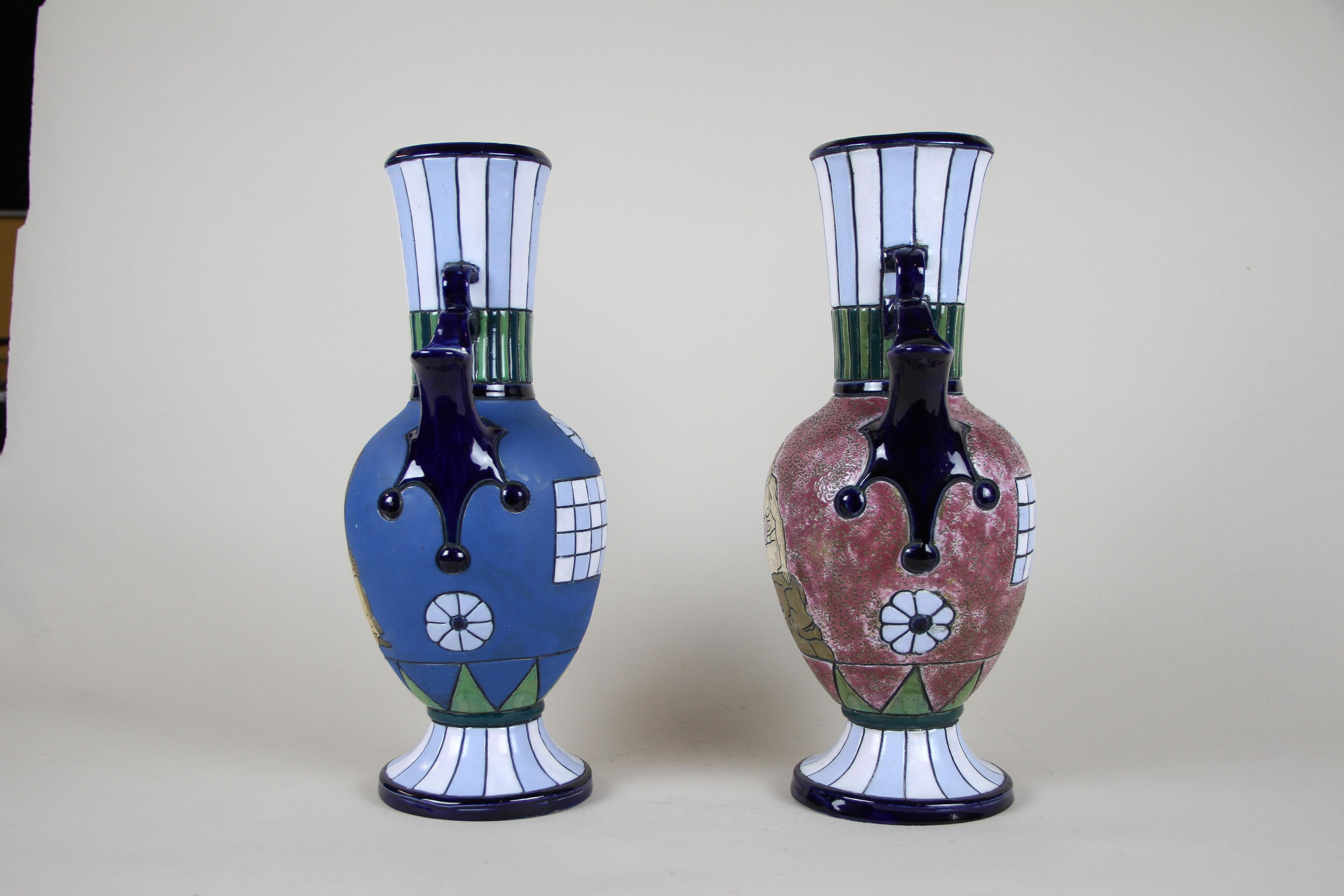 Pair of Majolica Amphora Vases Enamel Painted by Amphora CZ, circa 1920 In Good Condition In Lichtenberg, AT